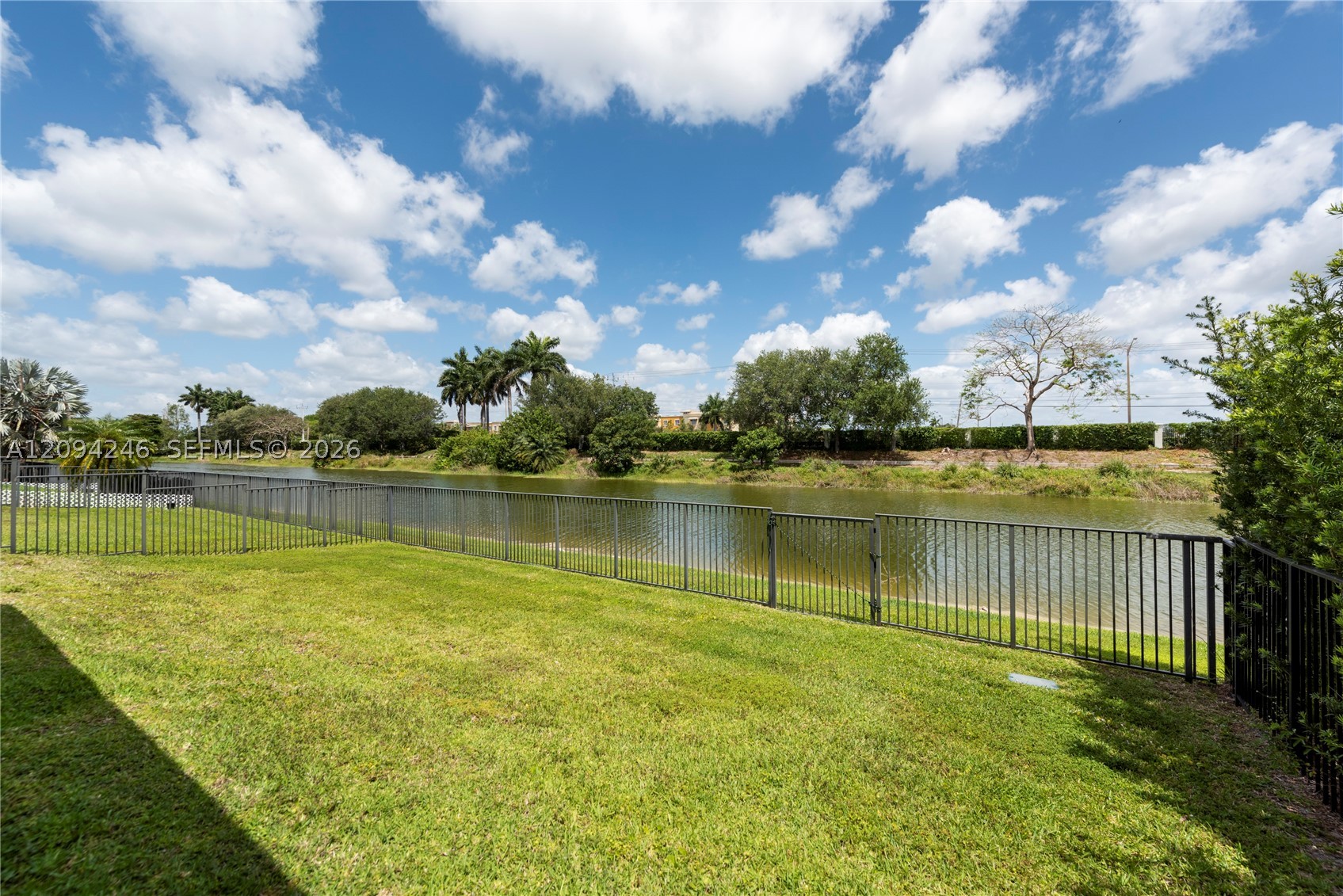 8513 NW 41st St #-, Cooper City FL 33024