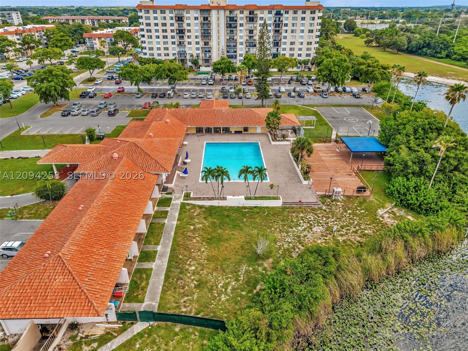 4158 Inverrary Dr #503, Lauderhill FL 33319