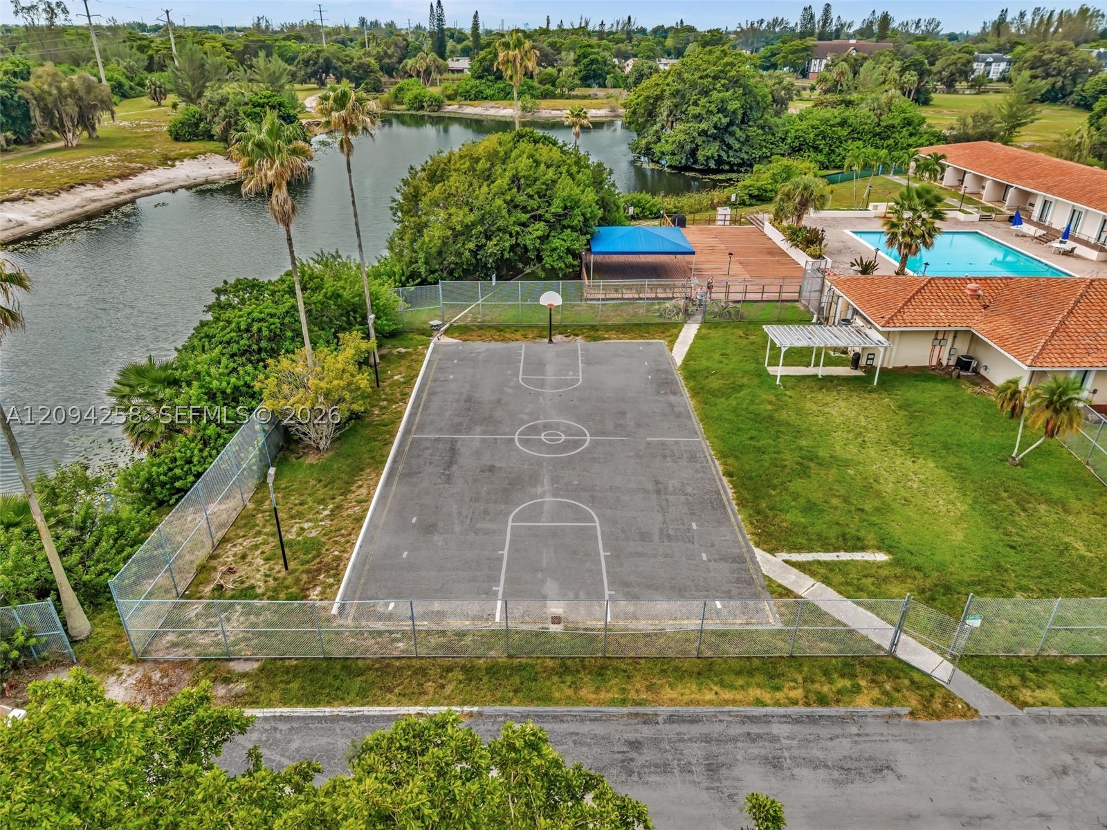 4158 Inverrary Dr #503, Lauderhill FL 33319