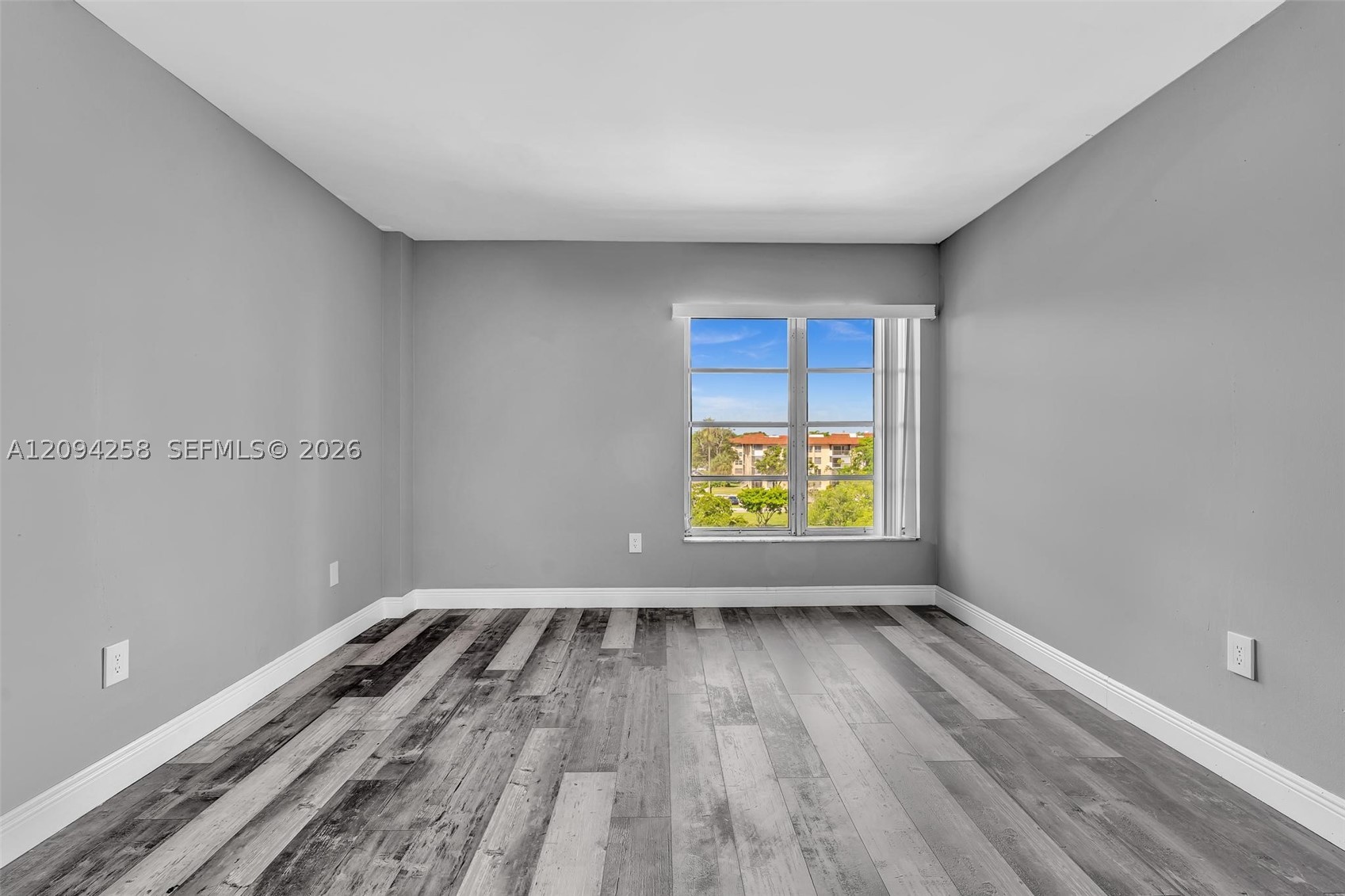 4158 Inverrary Dr #503, Lauderhill FL 33319