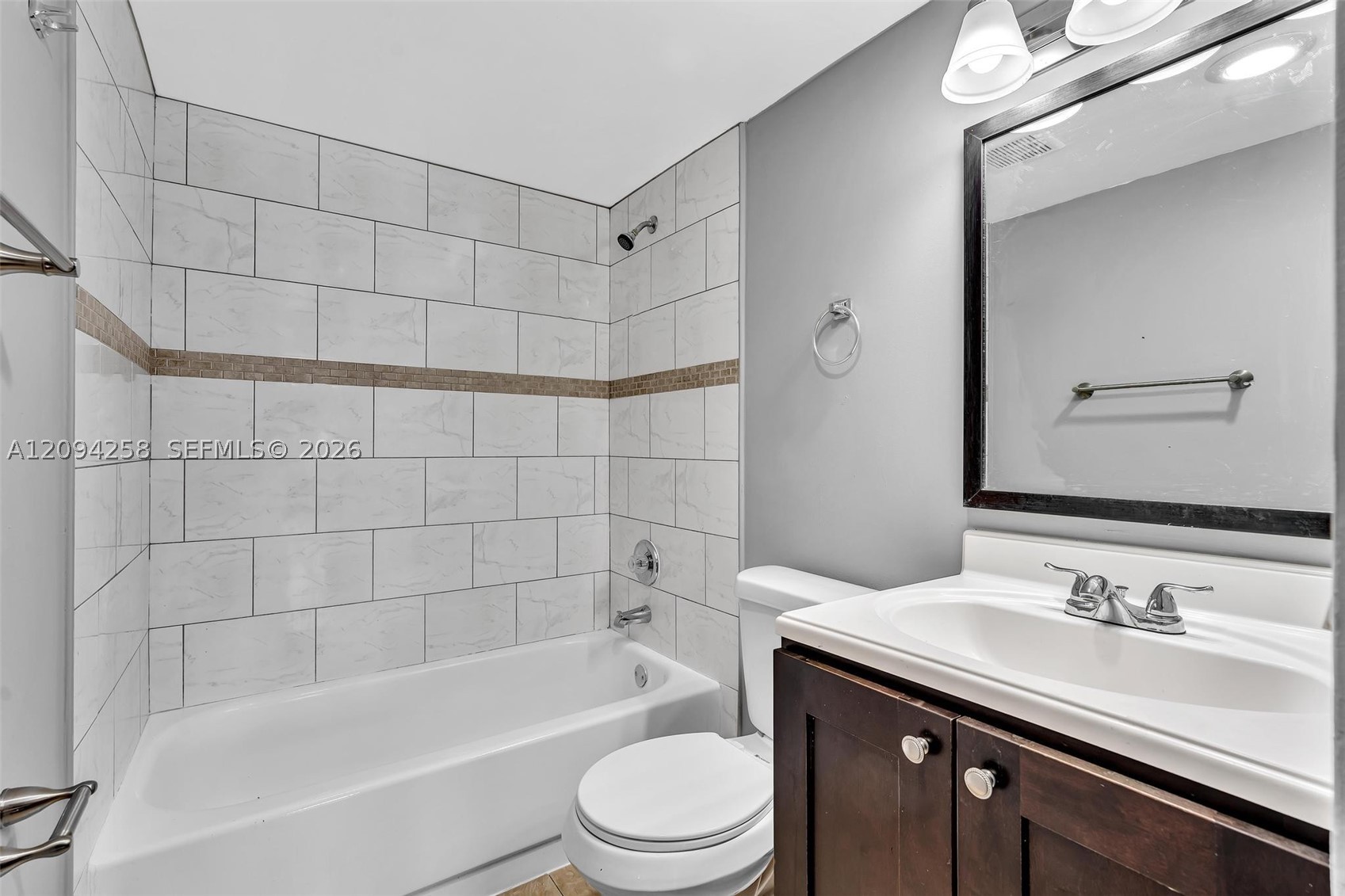 4158 Inverrary Dr #503, Lauderhill FL 33319