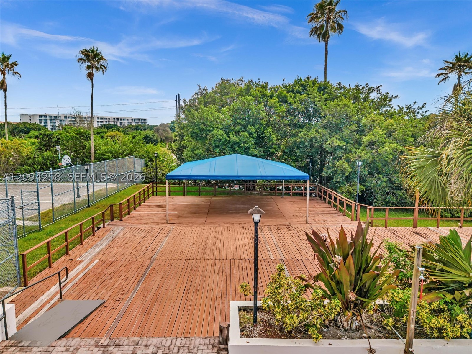 4158 Inverrary Dr #503, Lauderhill FL 33319
