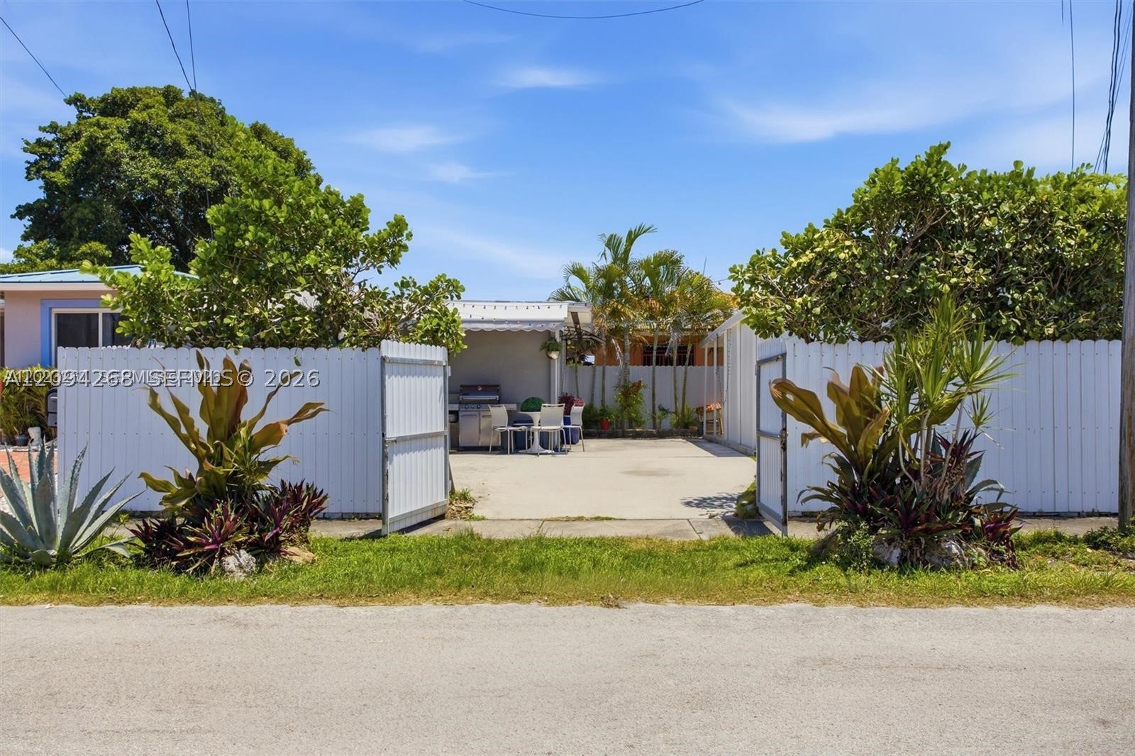 301 SW 36th Ave, Miami FL 33135