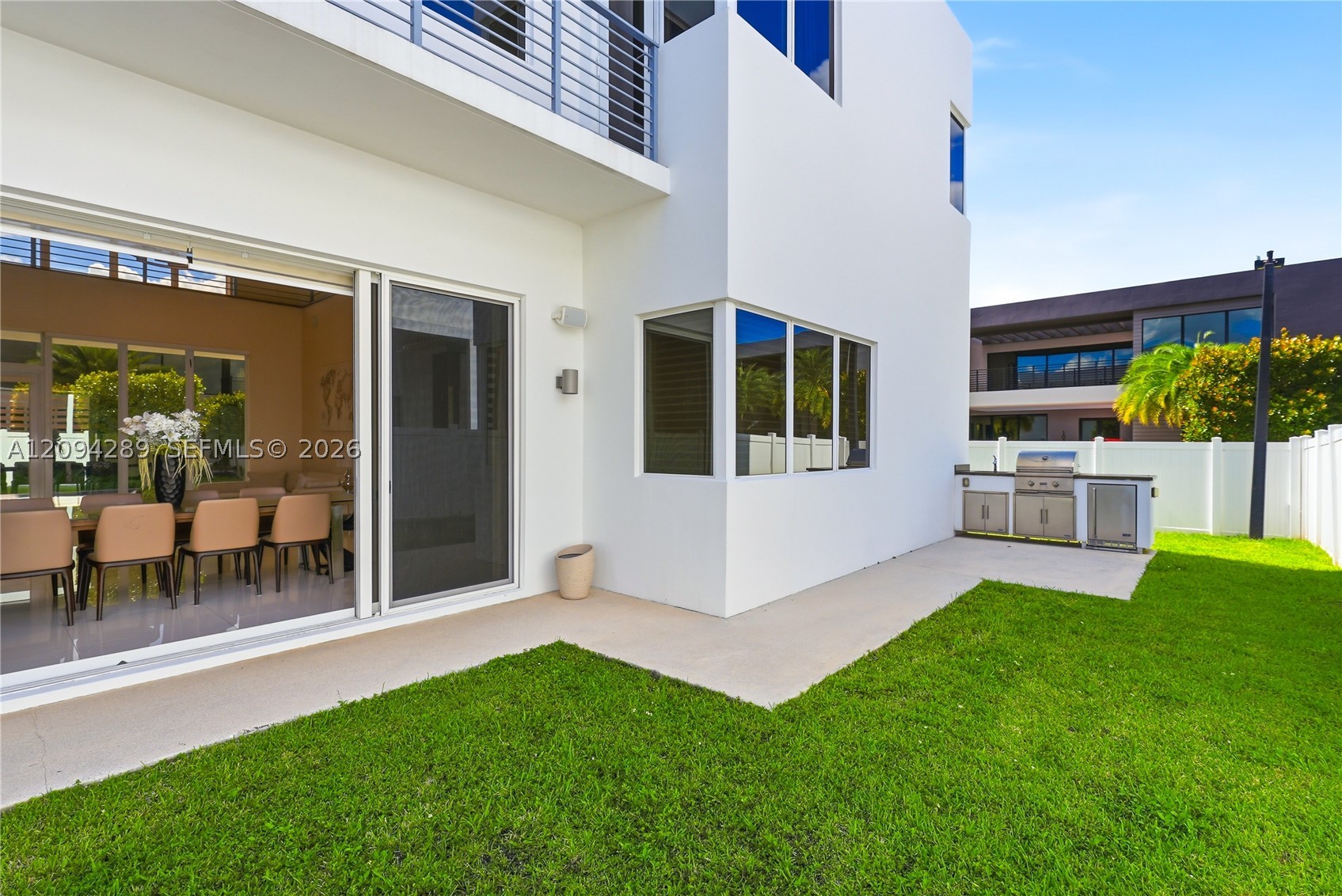 7525 NW 103rd Pl, Doral FL 33178