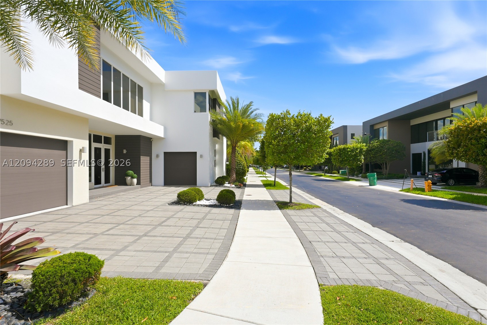 7525 NW 103rd Pl, Doral FL 33178