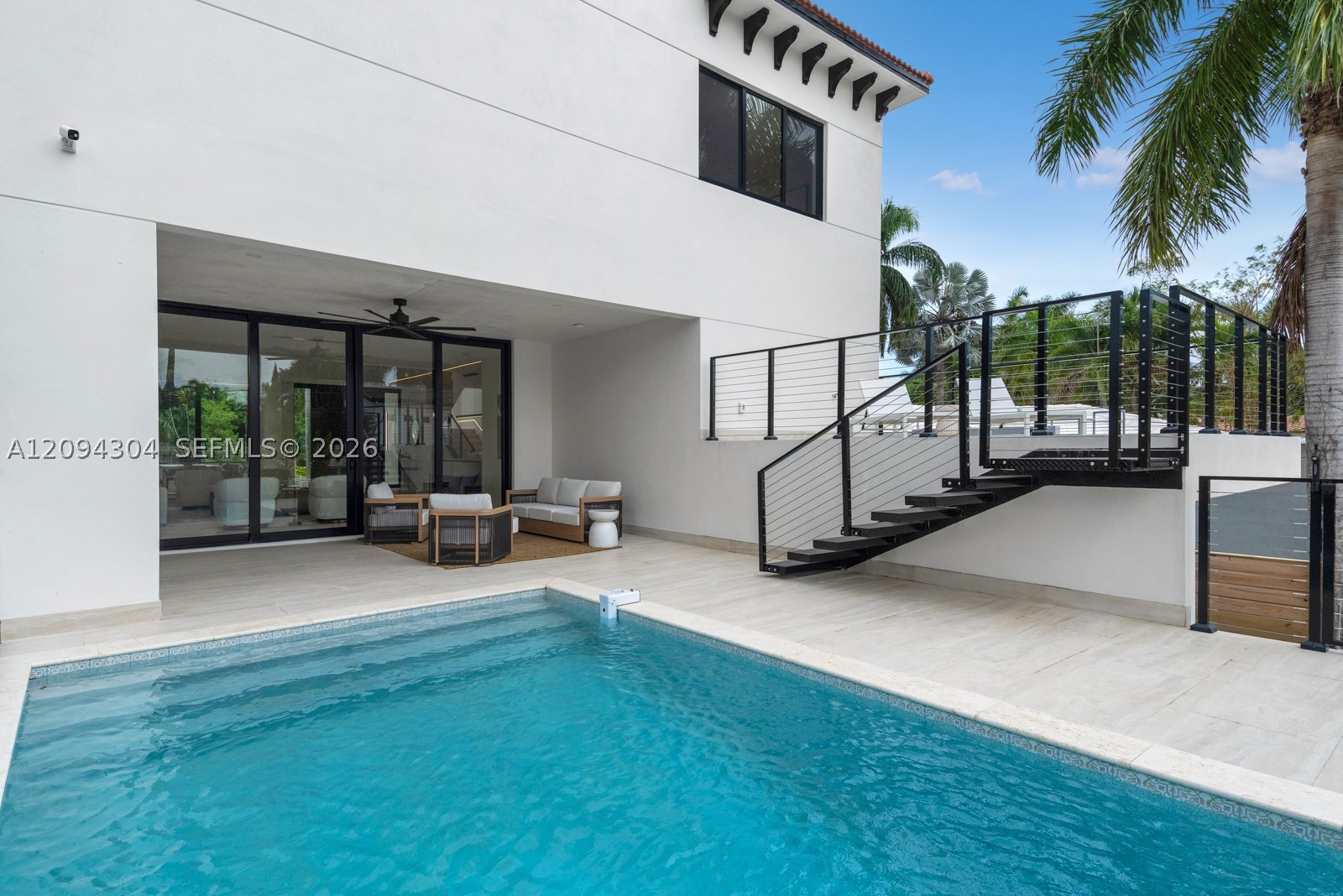 908 Tyler St, Hollywood FL 33019