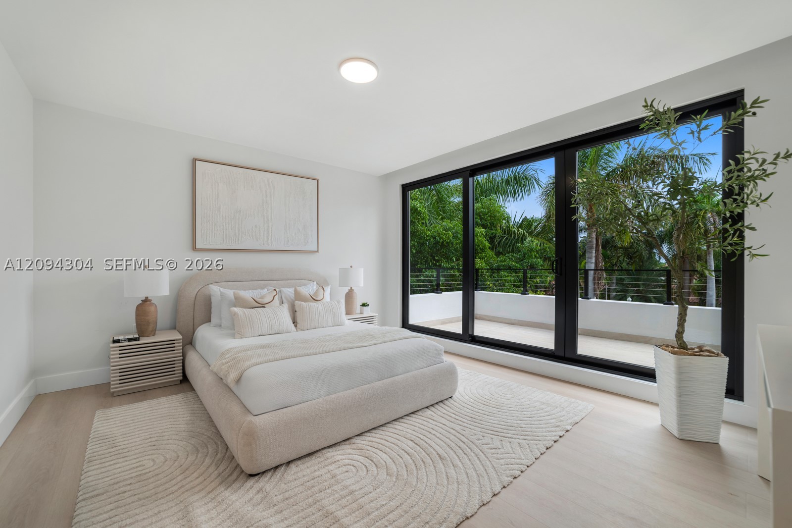 908 Tyler St, Hollywood FL 33019
