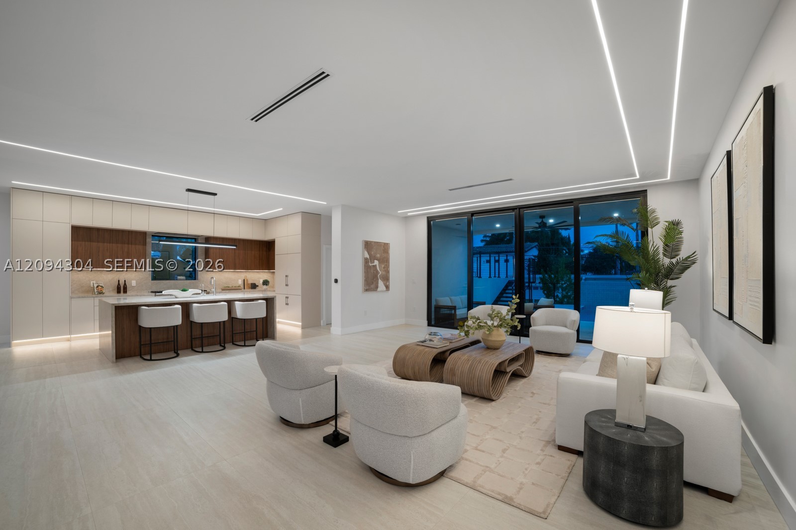 908 Tyler St, Hollywood FL 33019