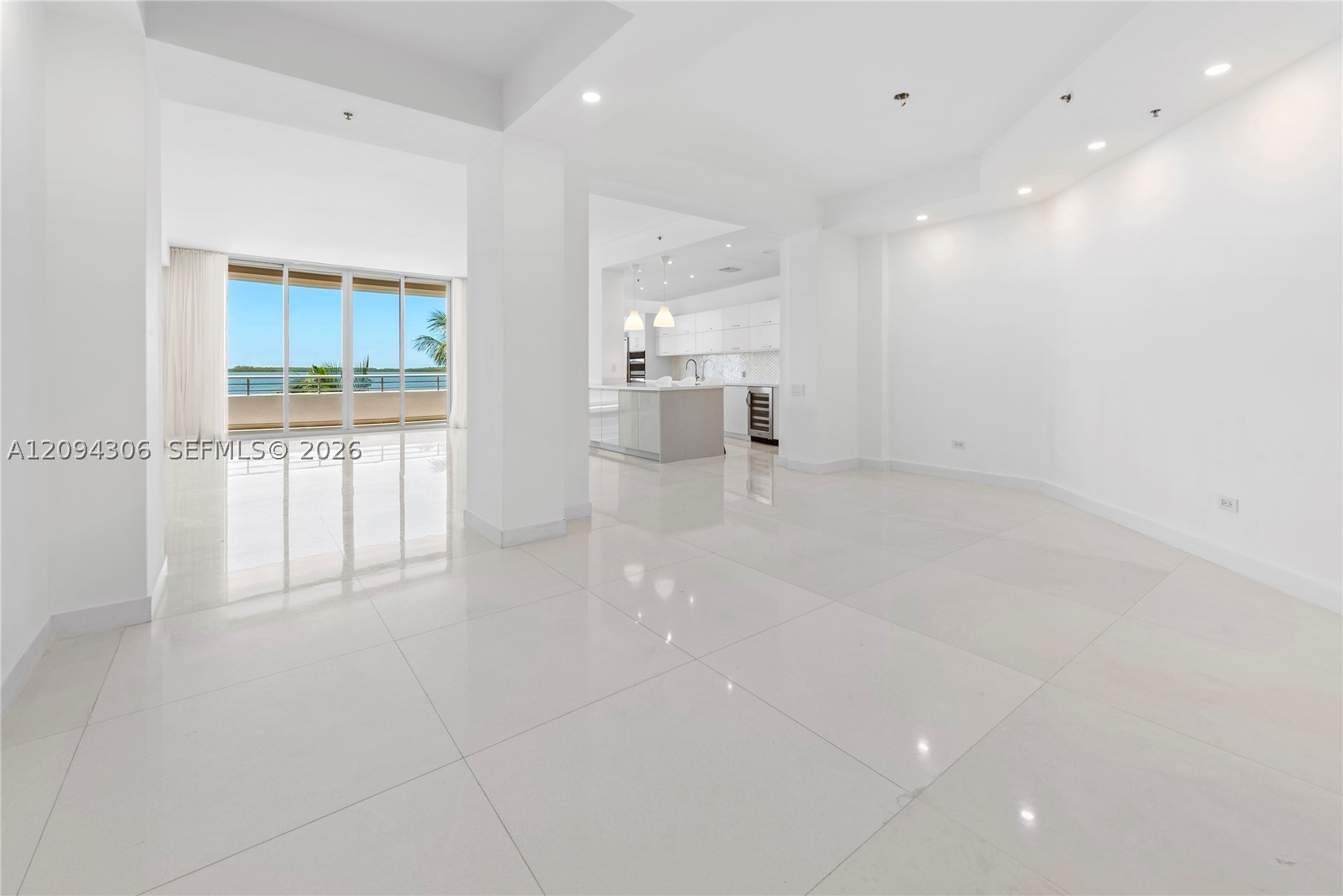 808 Brickell Key Dr #304, Miami FL 33131