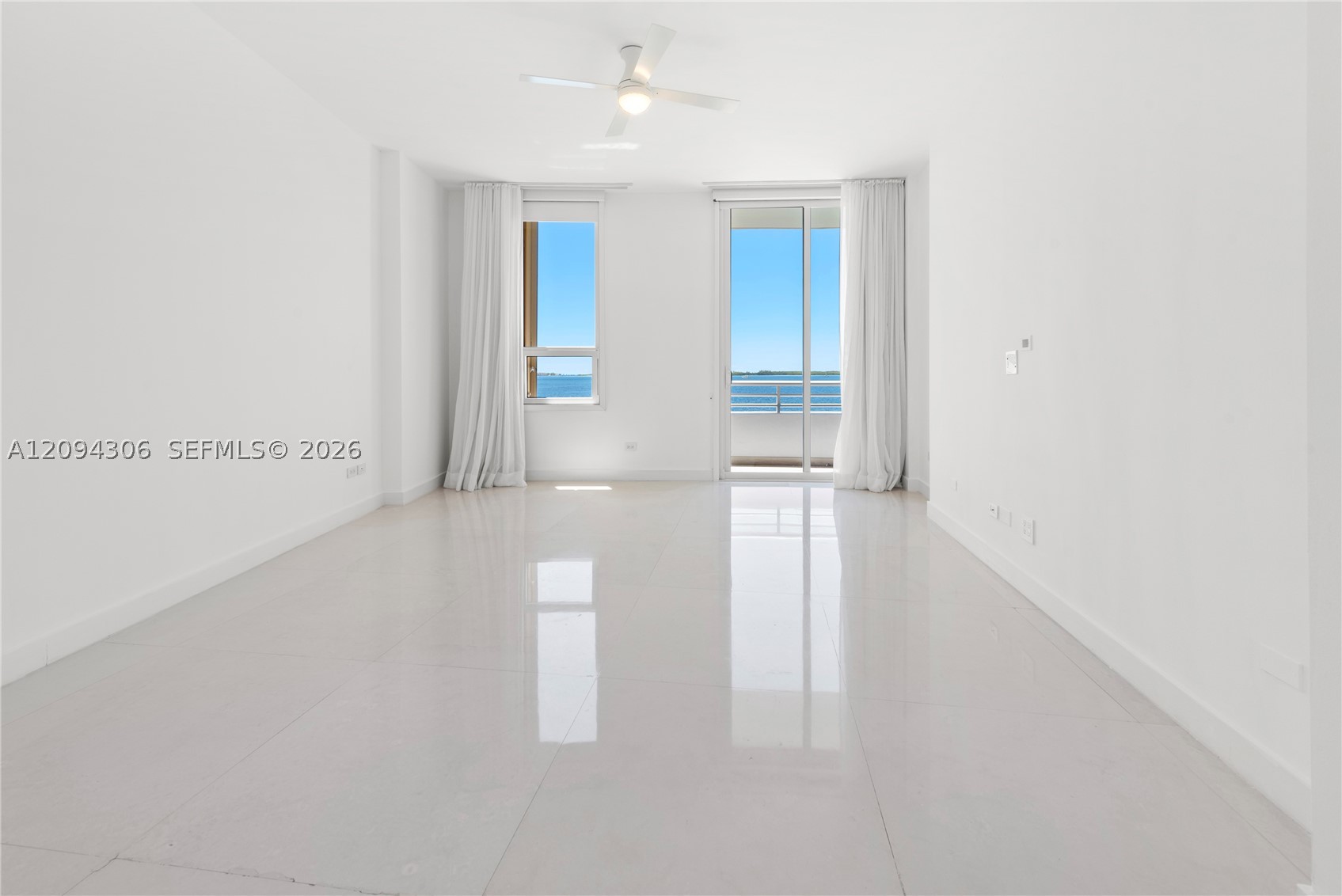808 Brickell Key Dr #304, Miami FL 33131