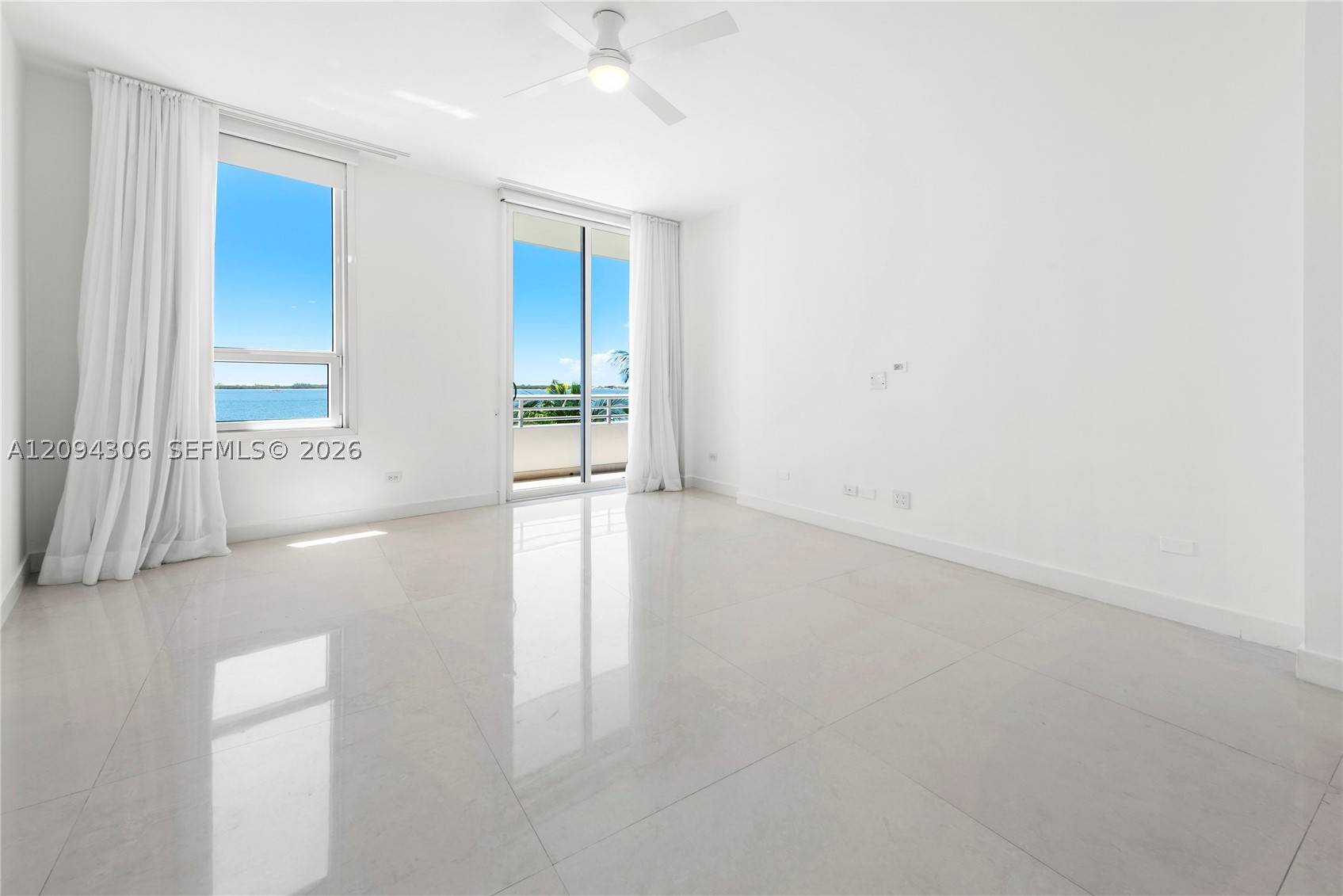808 Brickell Key Dr #304, Miami FL 33131