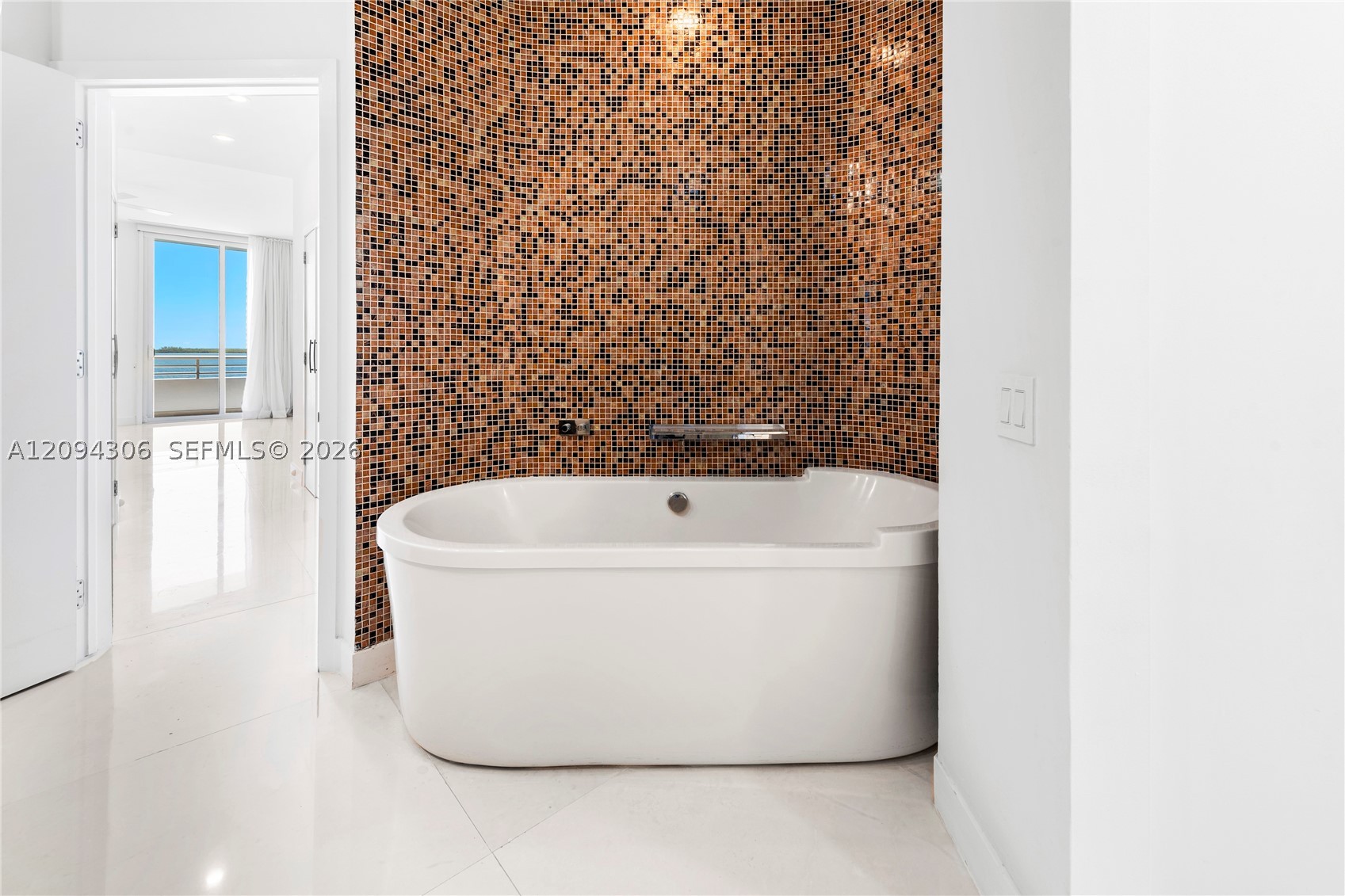 808 Brickell Key Dr #304, Miami FL 33131