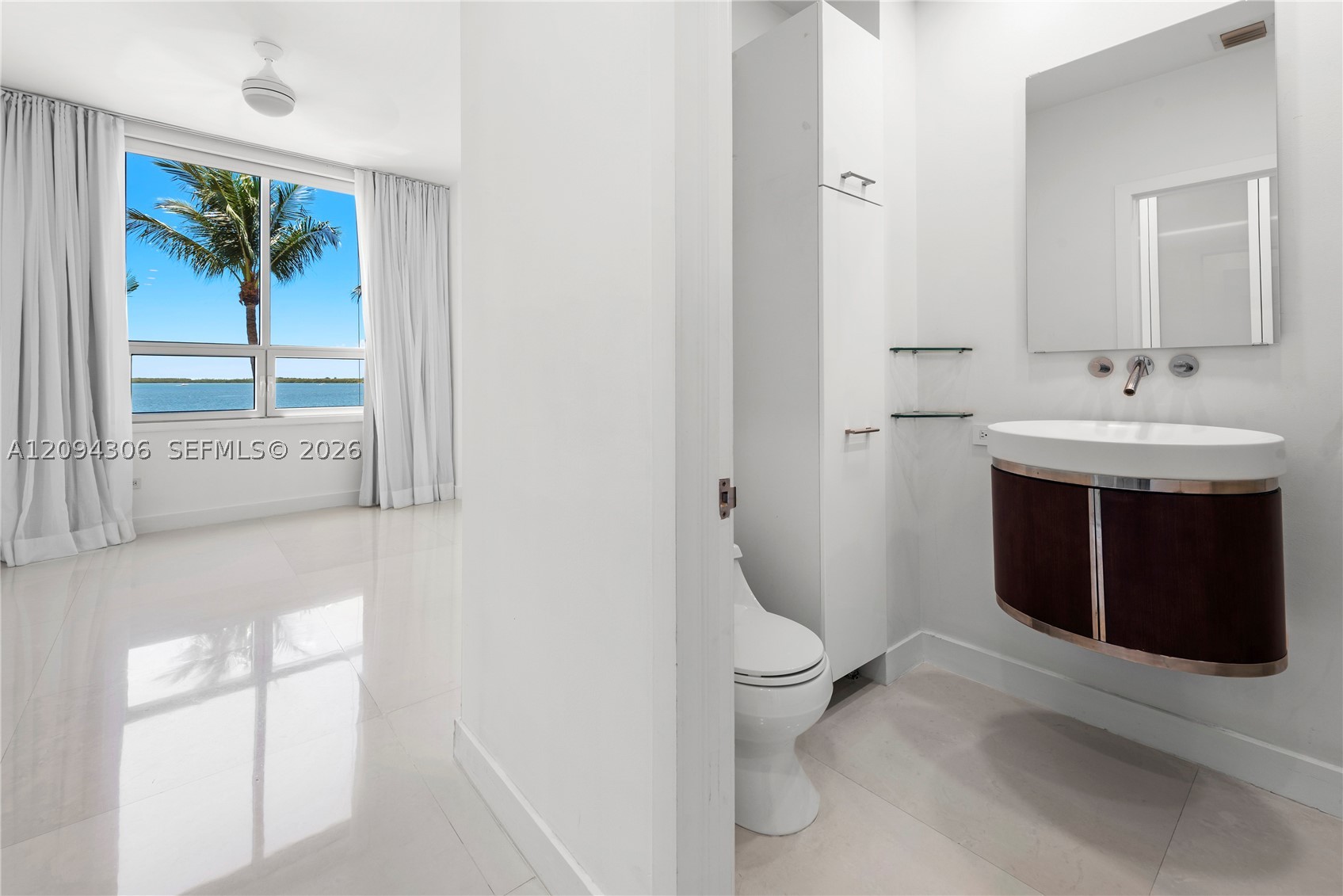 808 Brickell Key Dr #304, Miami FL 33131