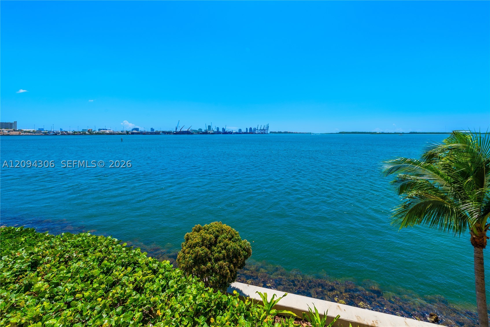 808 Brickell Key Dr #304, Miami FL 33131