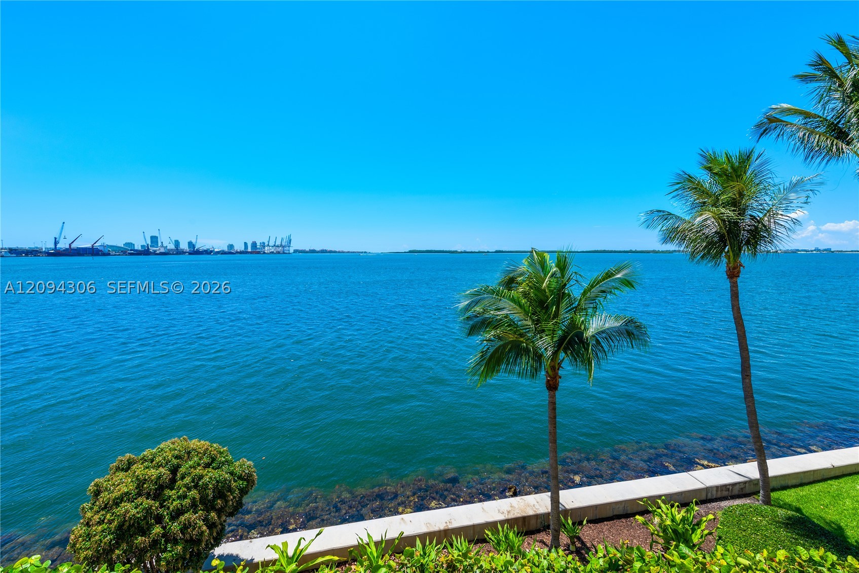 808 Brickell Key Dr #304, Miami FL 33131