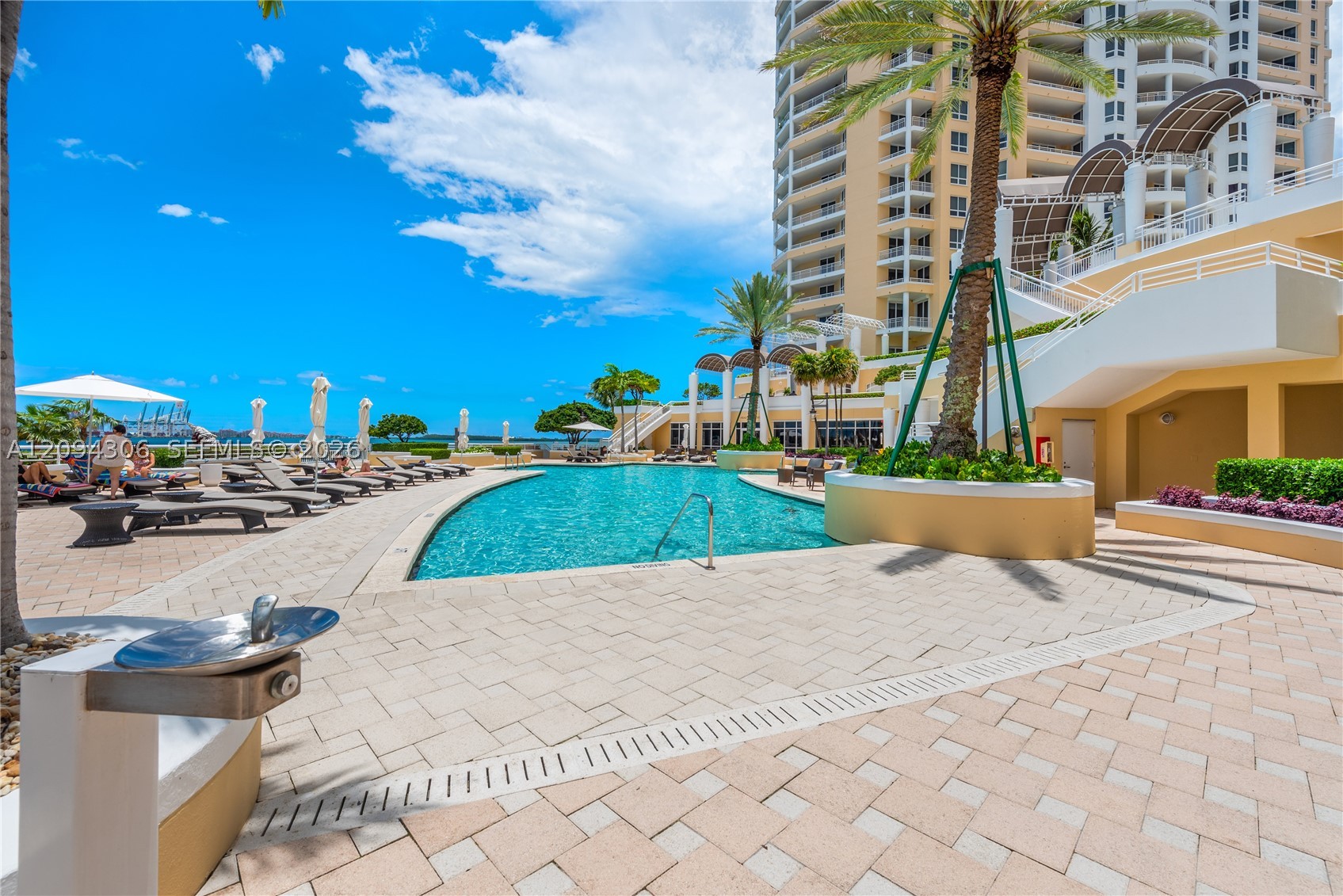 808 Brickell Key Dr #304, Miami FL 33131