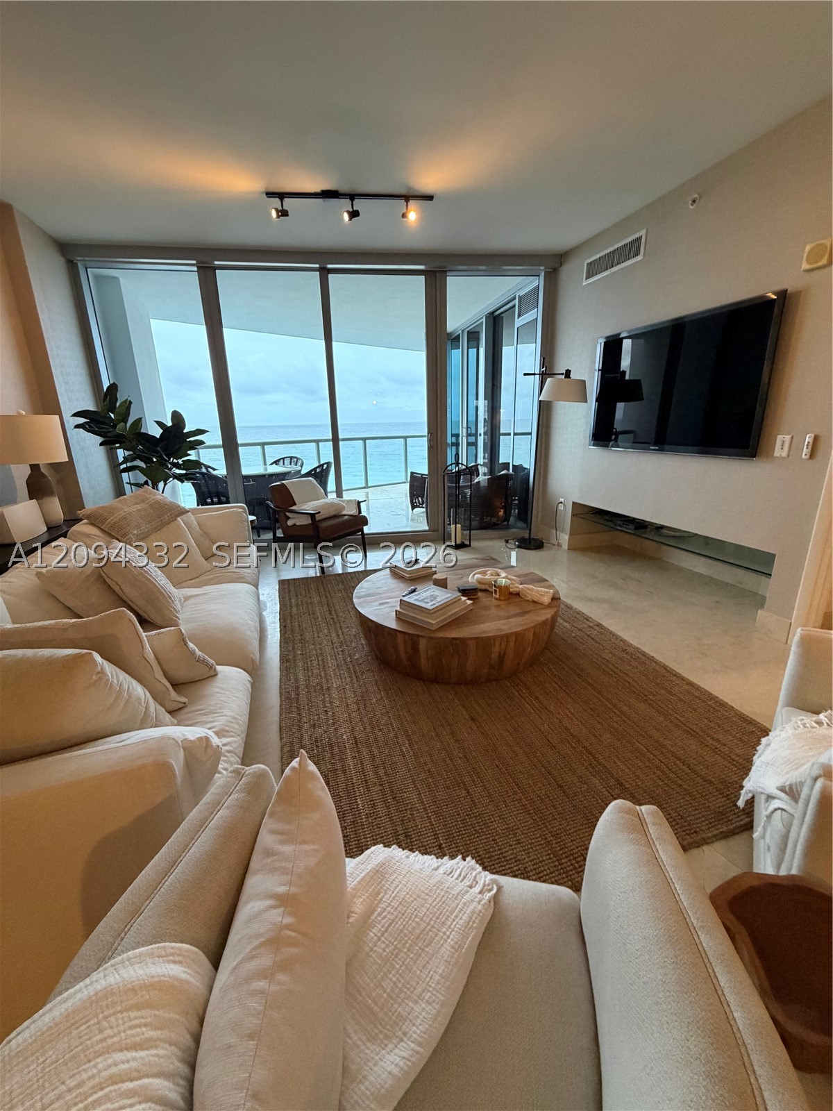 17121 Collins Ave #904, Sunny Isles Beach FL 33160