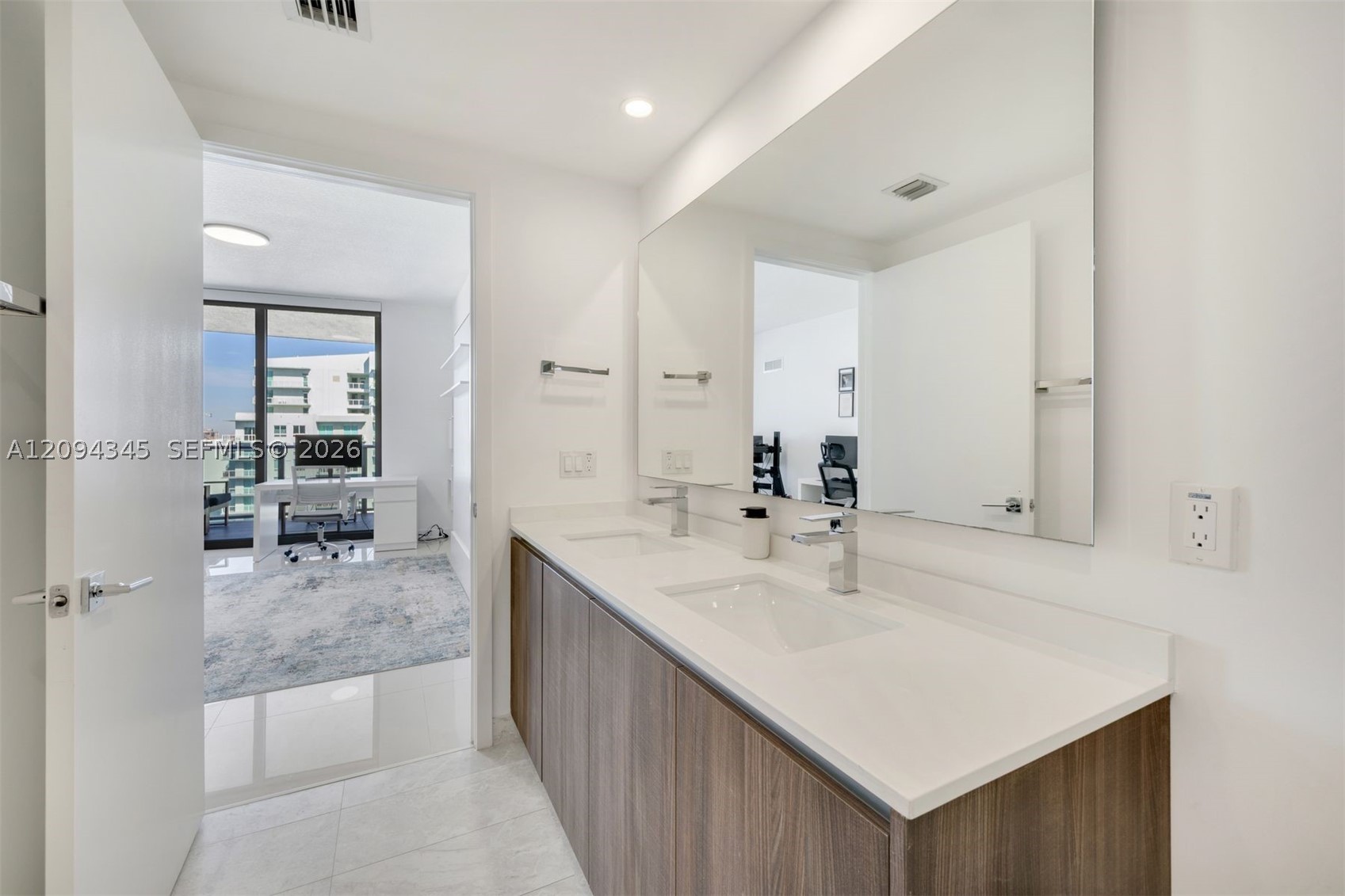488 NE 18th St #4805, Miami FL 33132