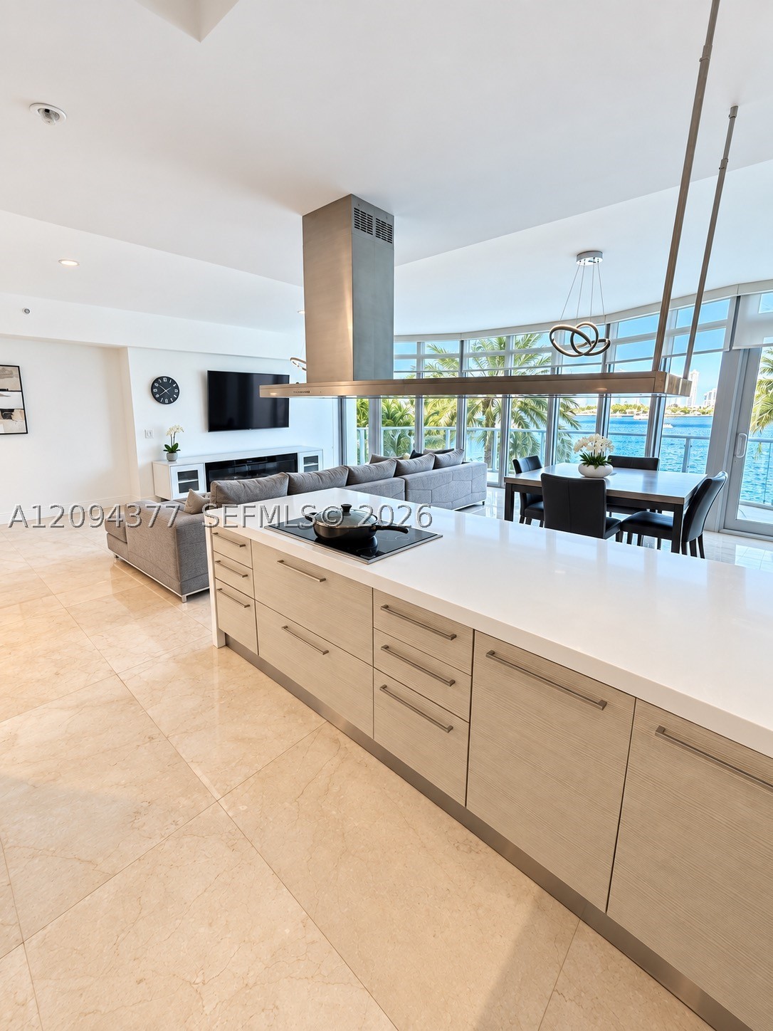 17301 Biscayne Blvd #211, North Miami Beach FL 33160