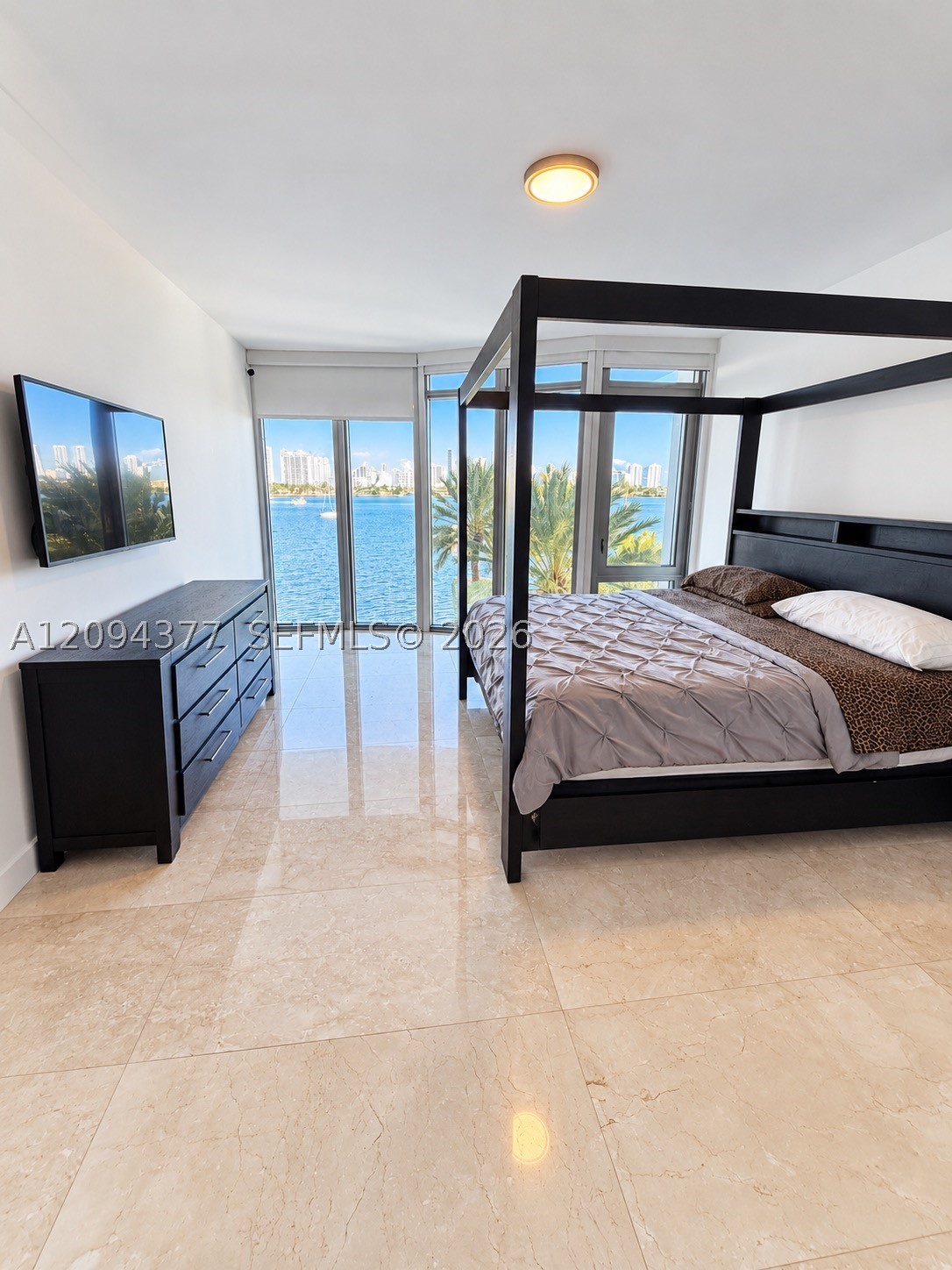 17301 Biscayne Blvd #211, North Miami Beach FL 33160