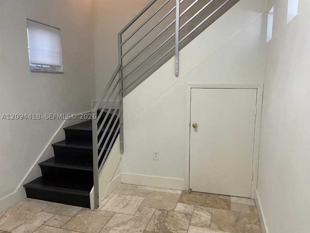 261 Navarre Ave #C-4, Coral Gables FL 33134