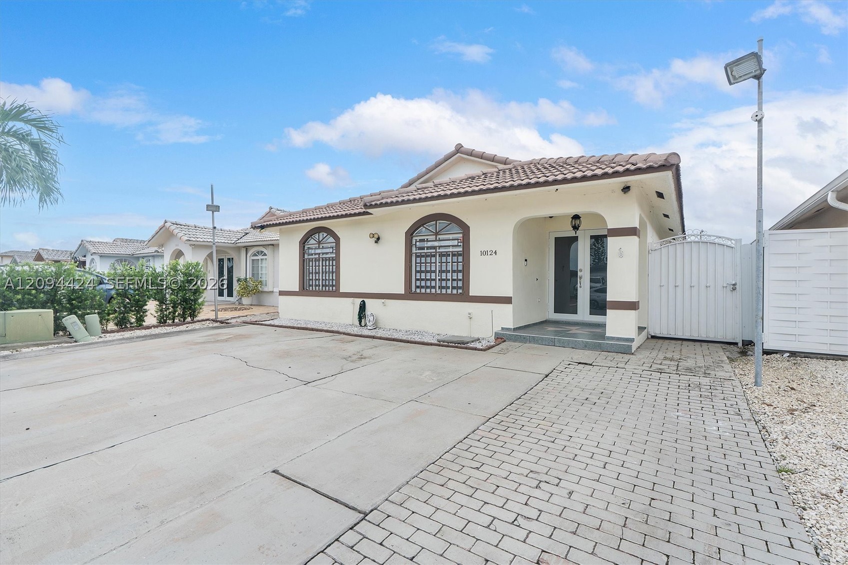 10124 NW 127th Ter, Hialeah Gardens FL 33018