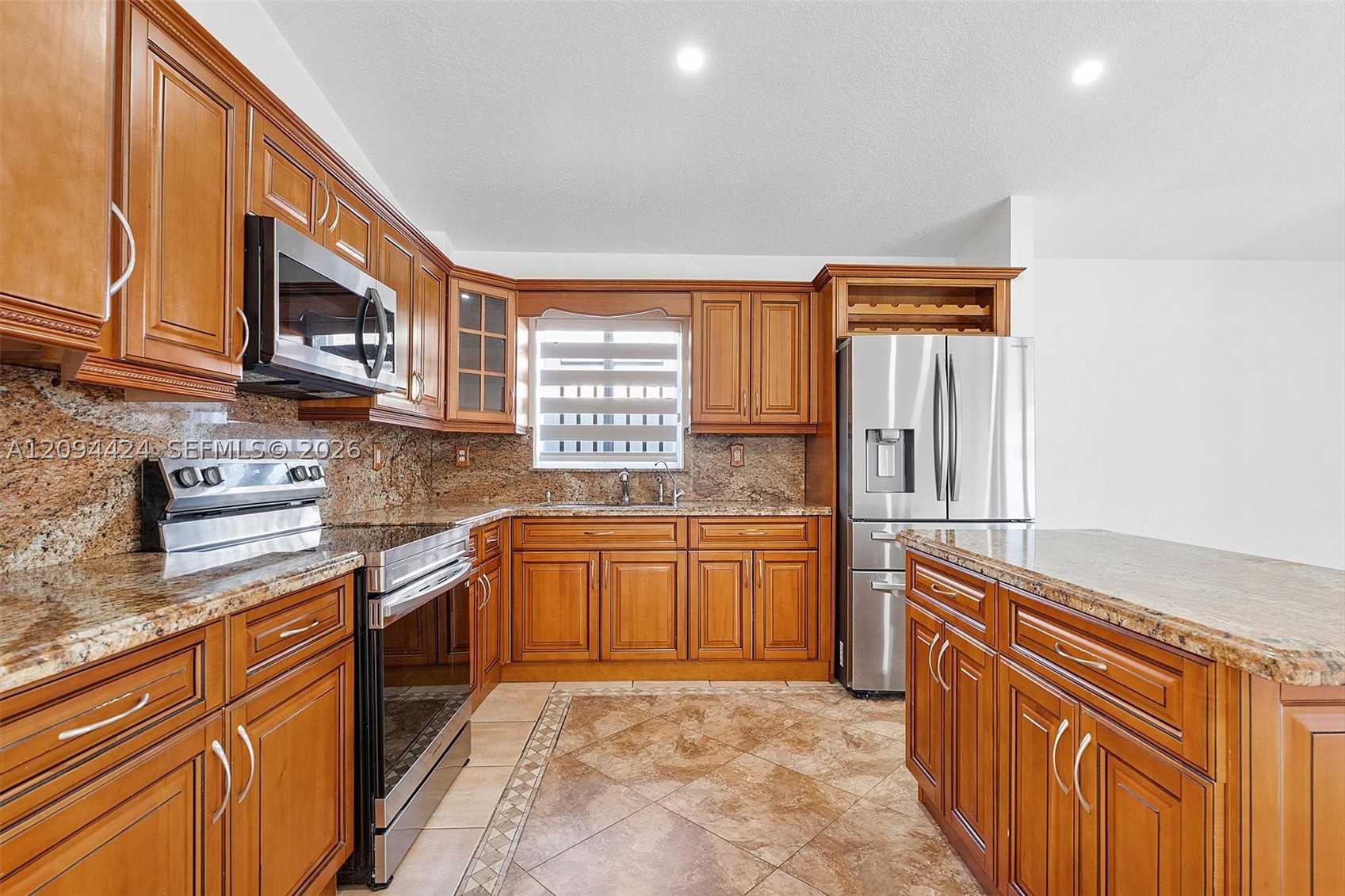 10124 NW 127th Ter, Hialeah Gardens FL 33018