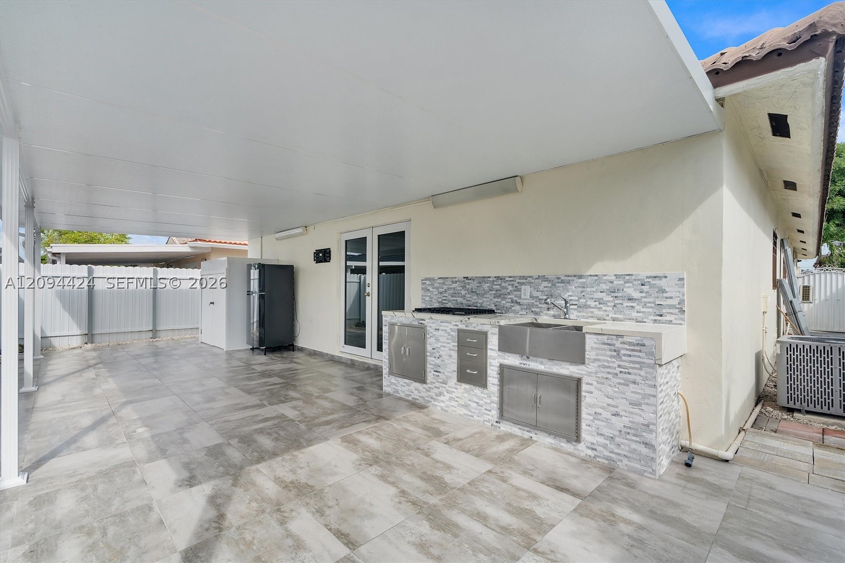 10124 NW 127th Ter, Hialeah Gardens FL 33018