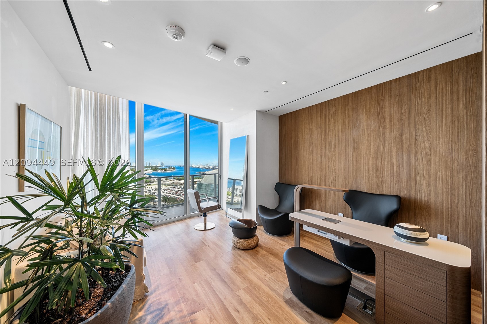1400 Biscayne Blvd #2502, Miami FL 33132
