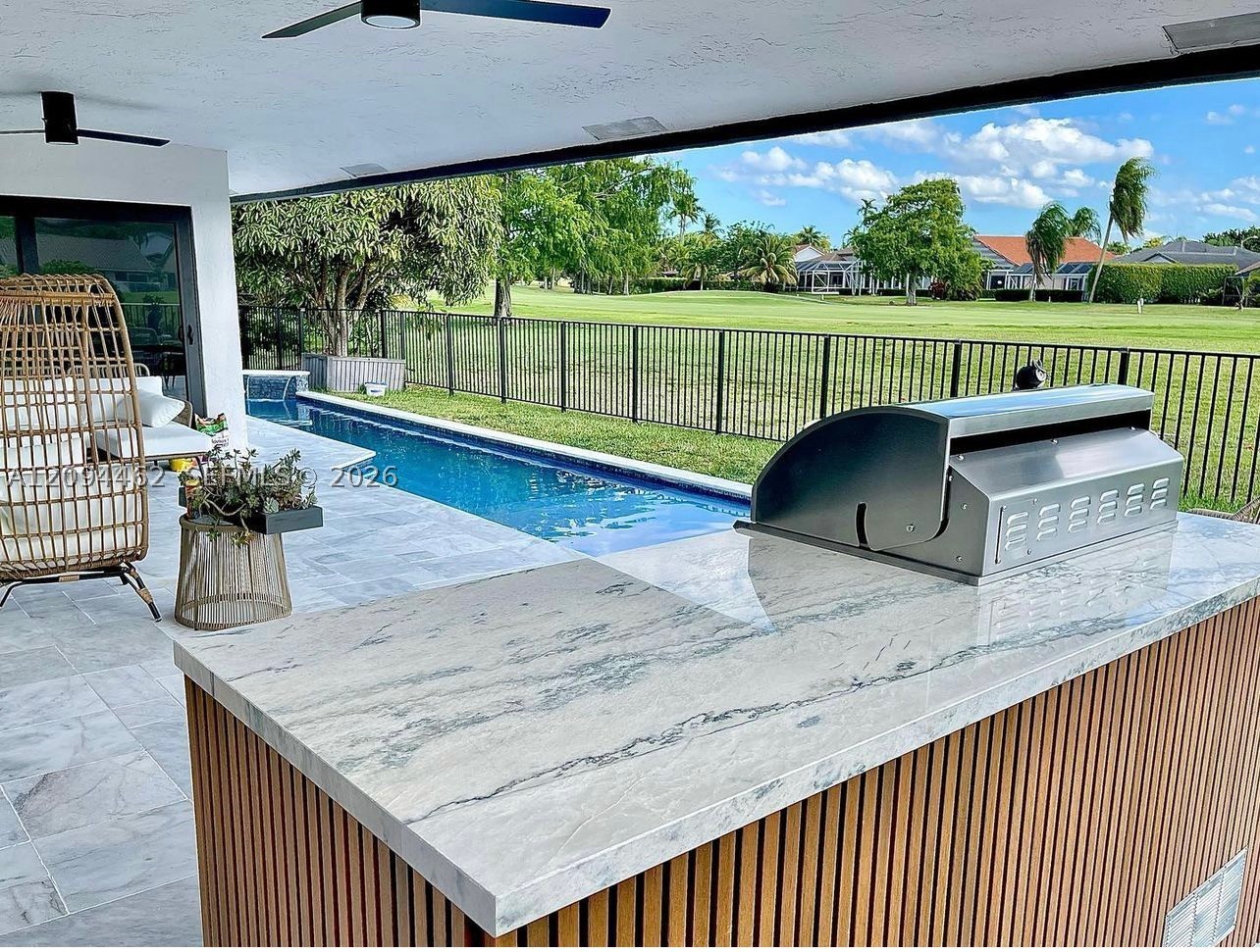 8550 NW 79th St, Tamarac FL 33321