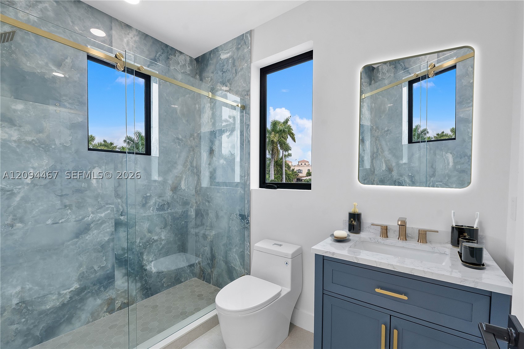 350 Circle Dr, Pompano Beach FL 33062
