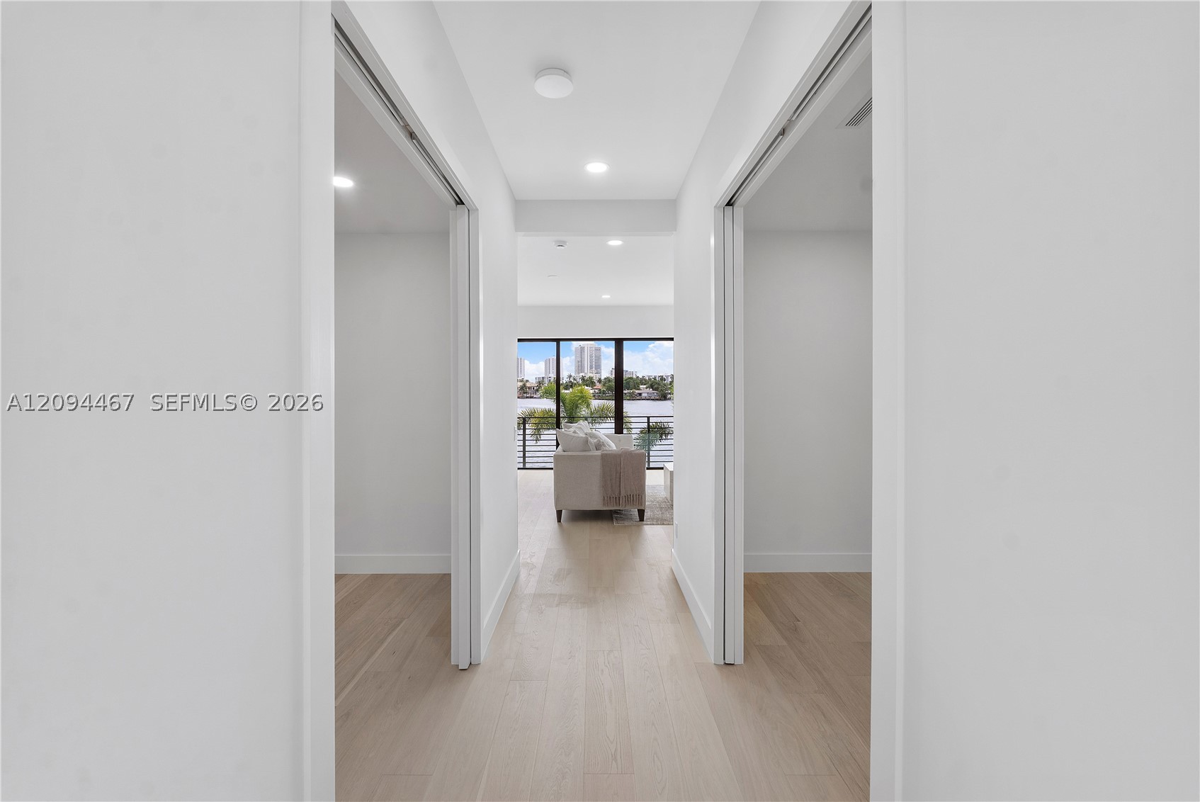350 Circle Dr, Pompano Beach FL 33062