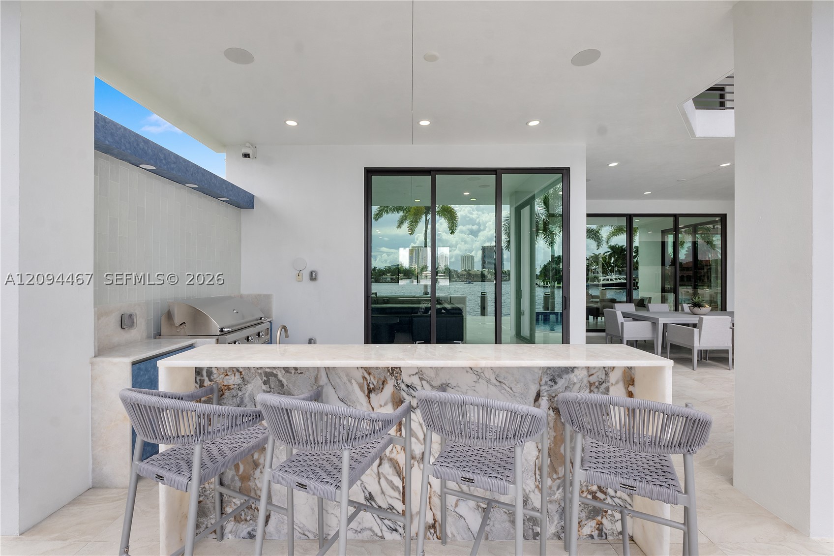 350 Circle Dr, Pompano Beach FL 33062