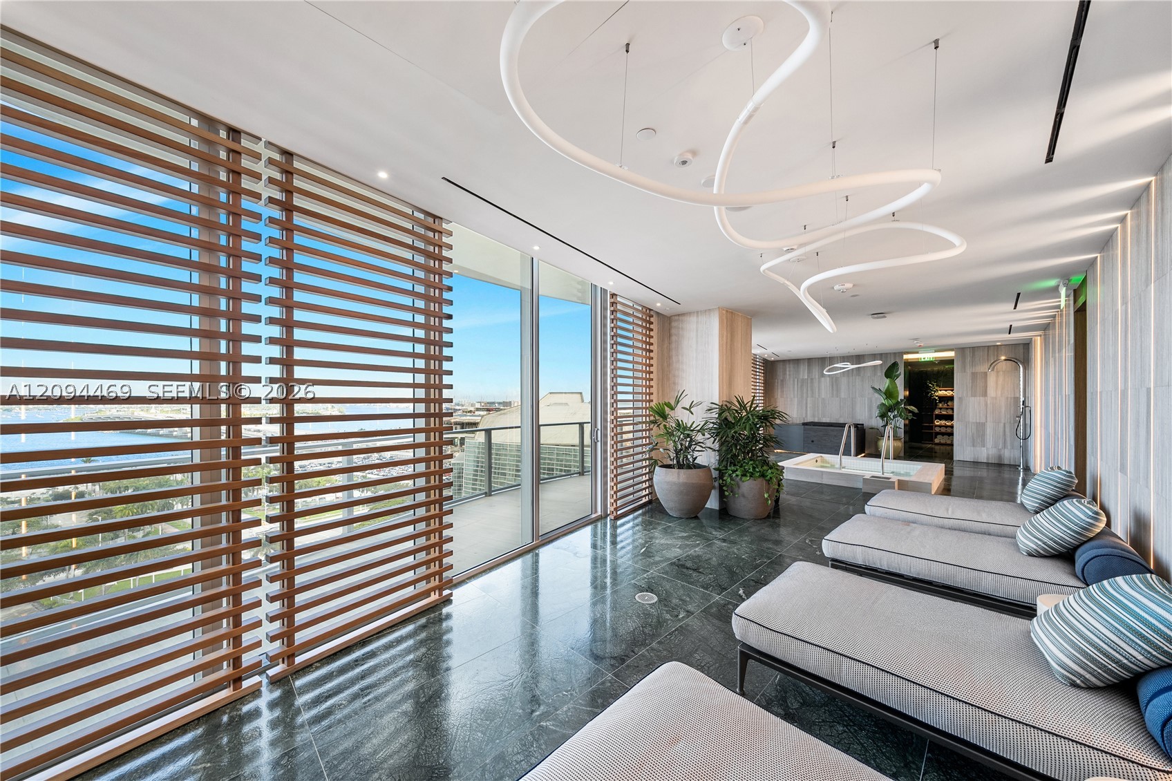 1400 Biscayne Blvd #2107, Miami FL 33132