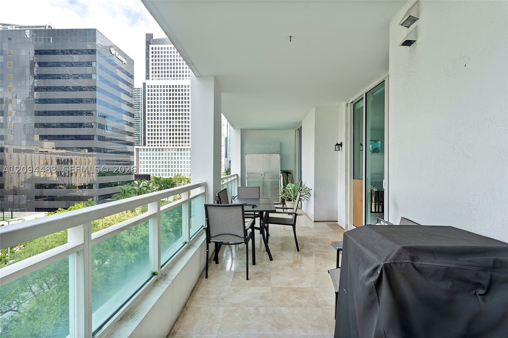 951 Brickell Ave #605, Miami FL 33131