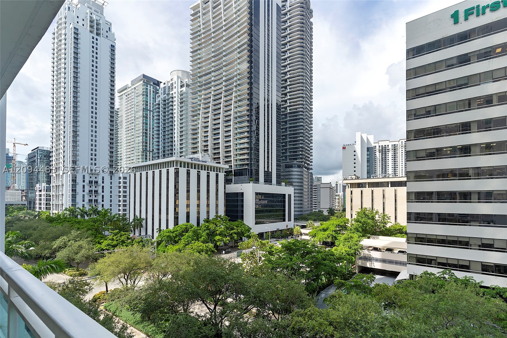 951 Brickell Ave #605, Miami FL 33131