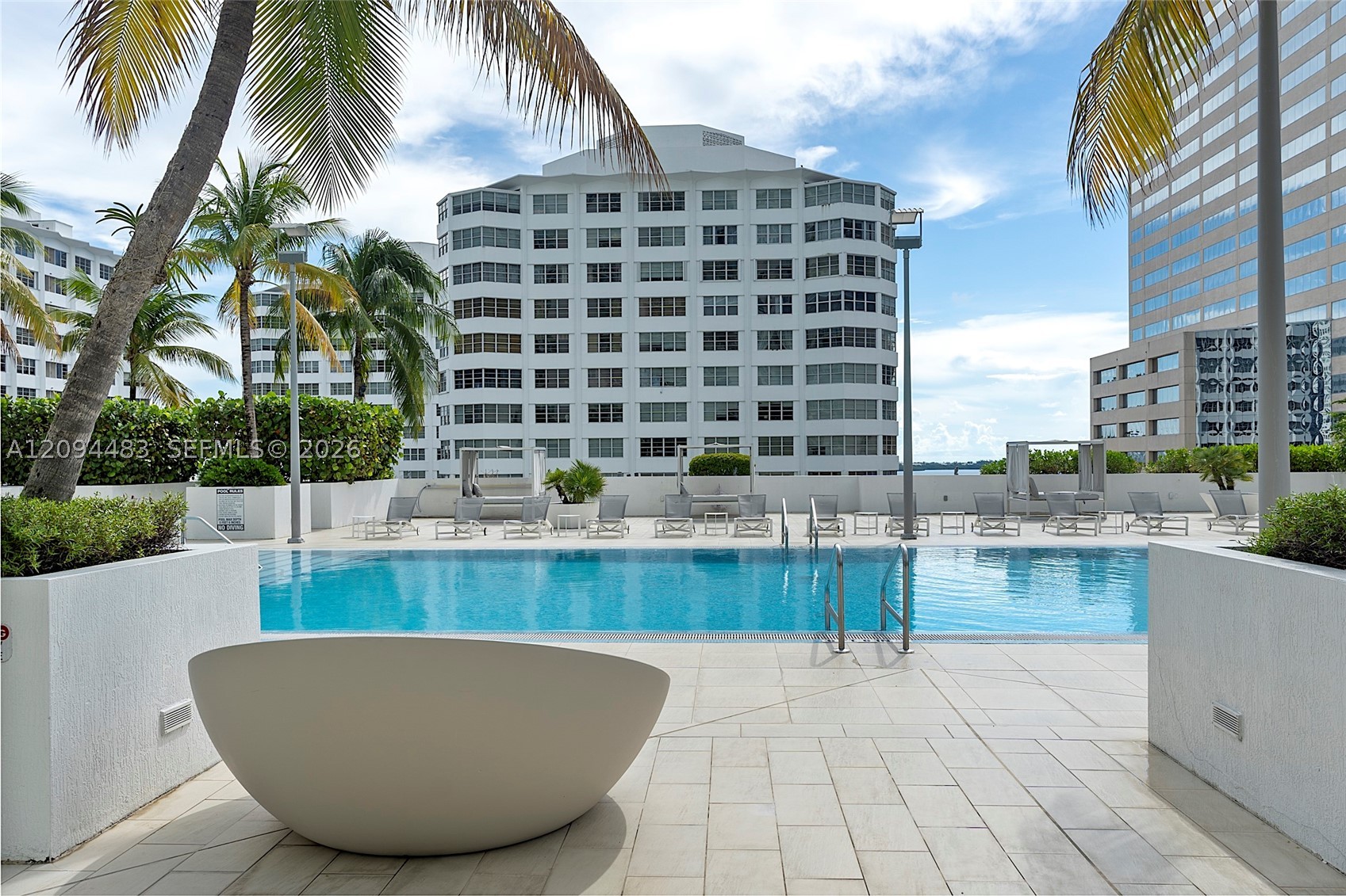 951 Brickell Ave #605, Miami FL 33131