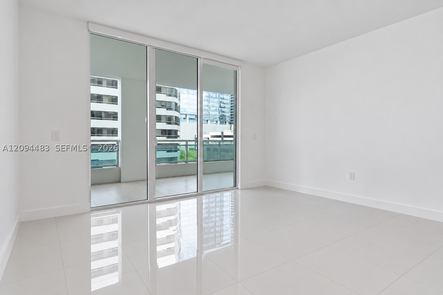 951 Brickell Ave #605, Miami FL 33131
