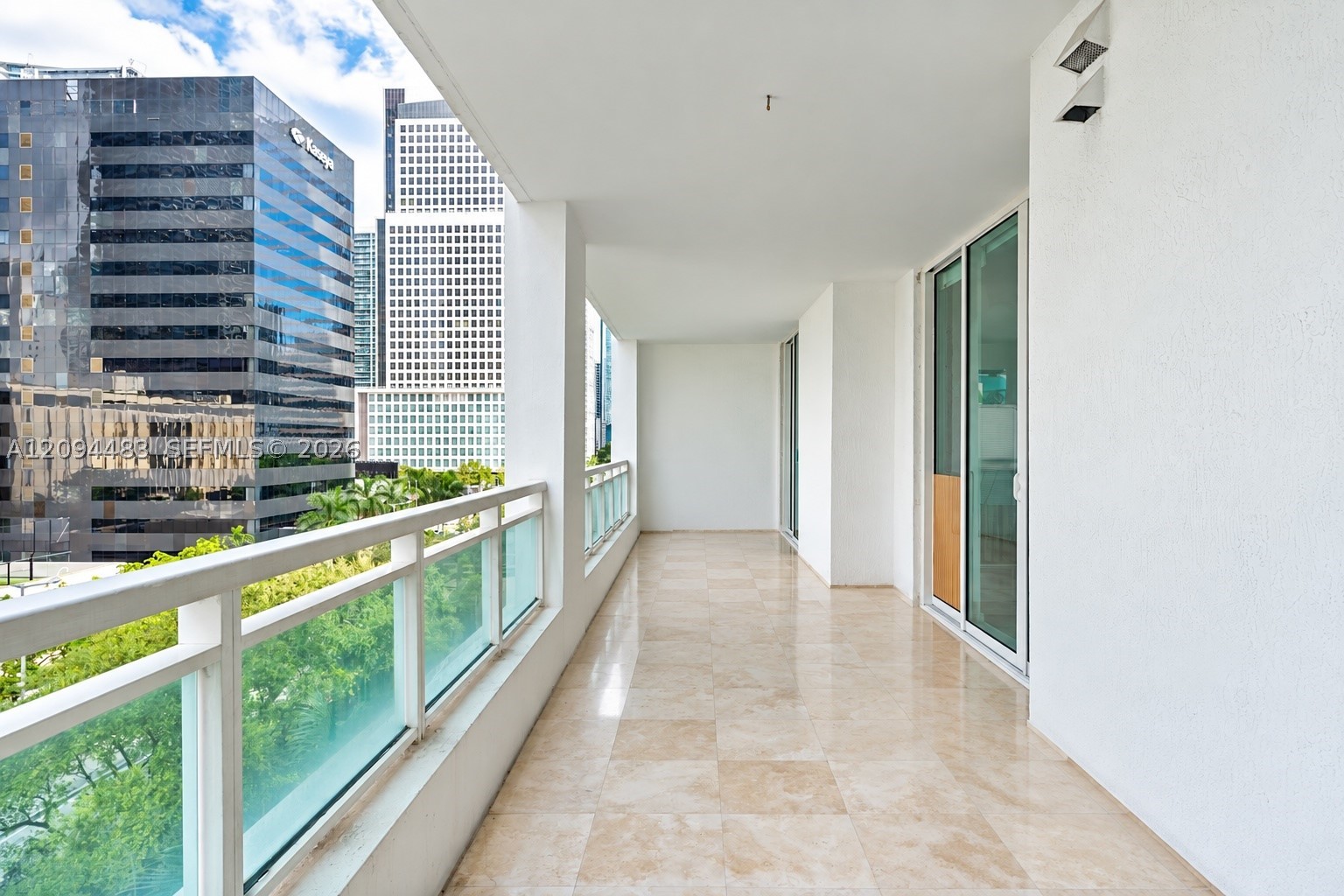 951 Brickell Ave #605, Miami FL 33131