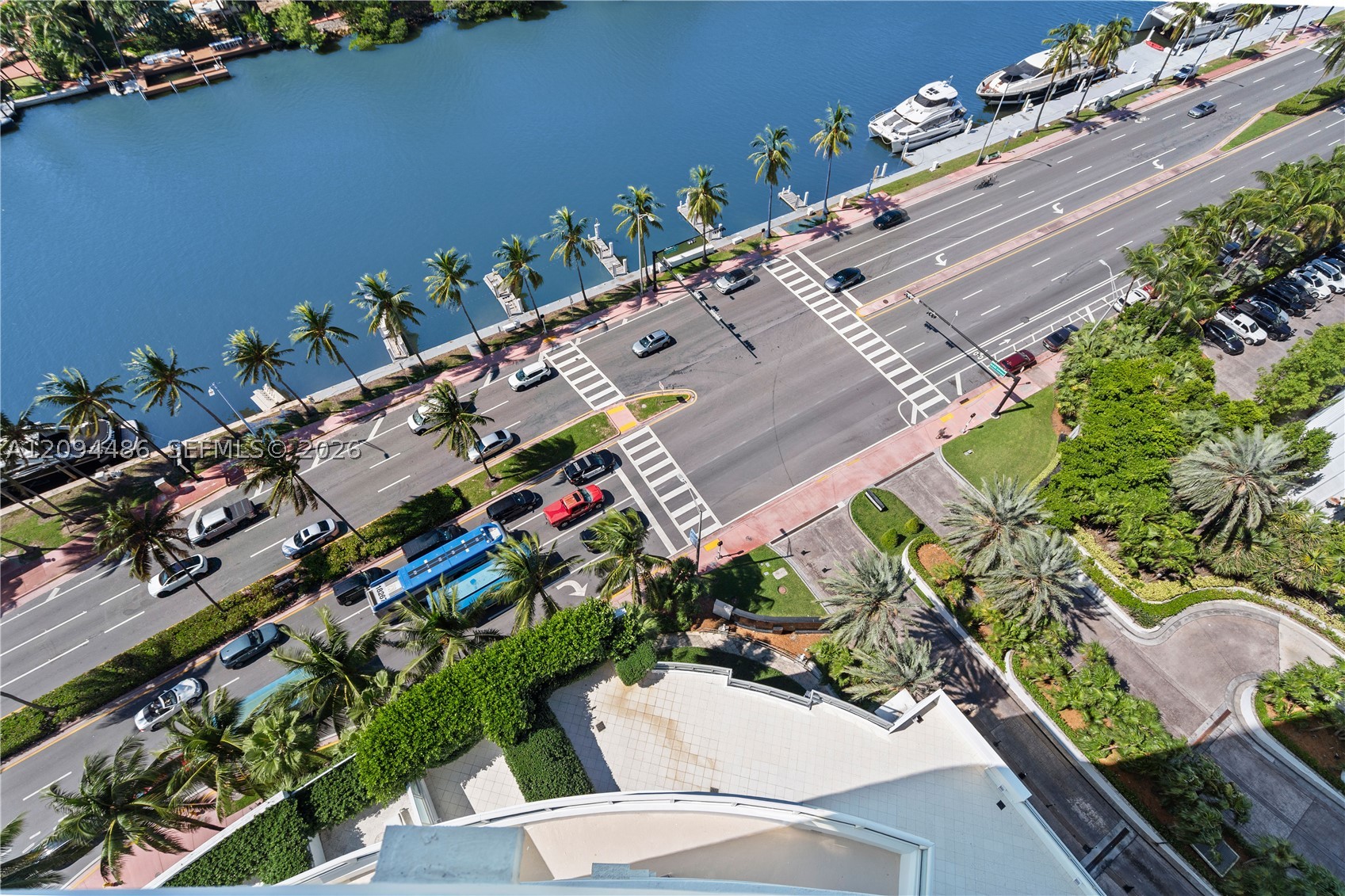 4401 Collins Ave #1815, Miami Beach FL 33140