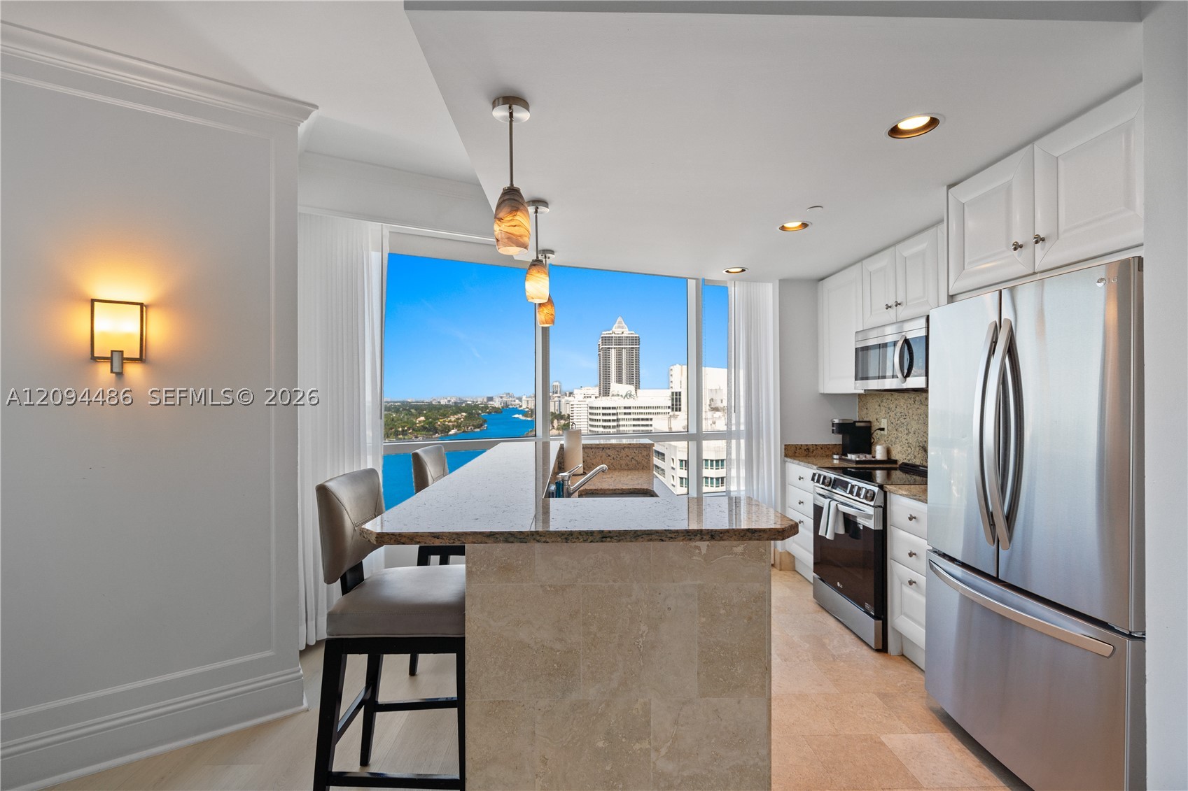 4401 Collins Ave #1815, Miami Beach FL 33140