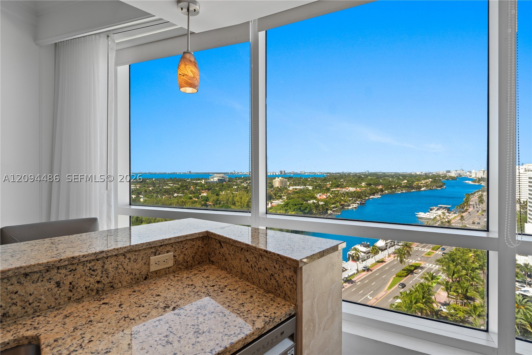 4401 Collins Ave #1815, Miami Beach FL 33140
