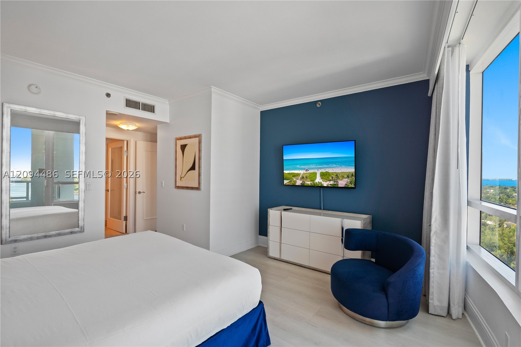 4401 Collins Ave #1815, Miami Beach FL 33140
