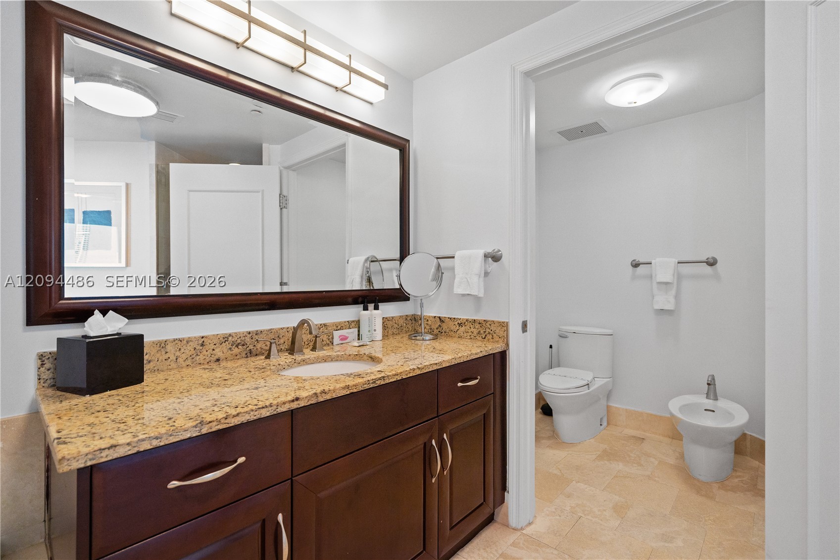 4401 Collins Ave #1815, Miami Beach FL 33140