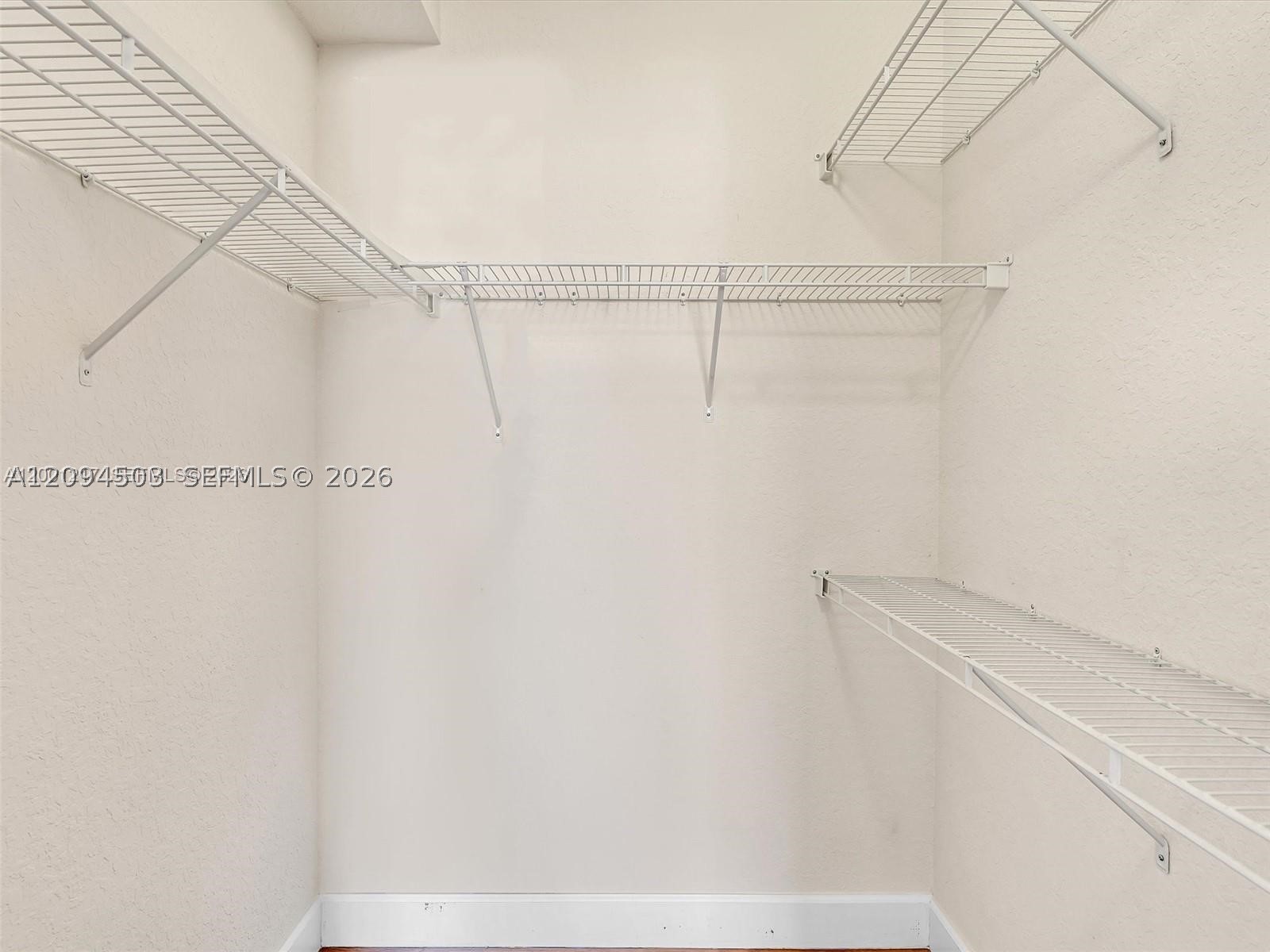 6001 SW 70th St #313, South Miami FL 33143