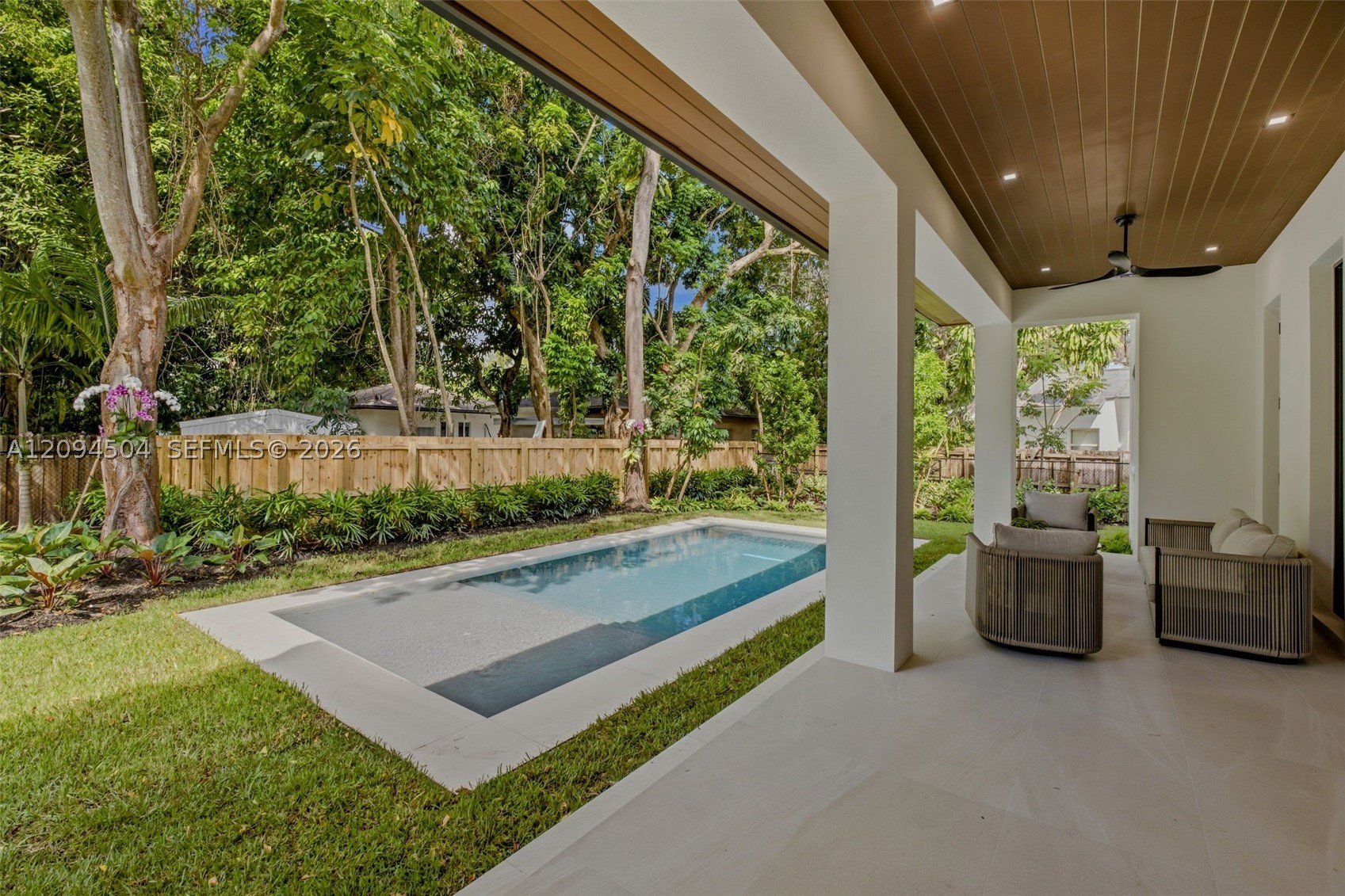 6255 SW 69th St, South Miami FL 33143