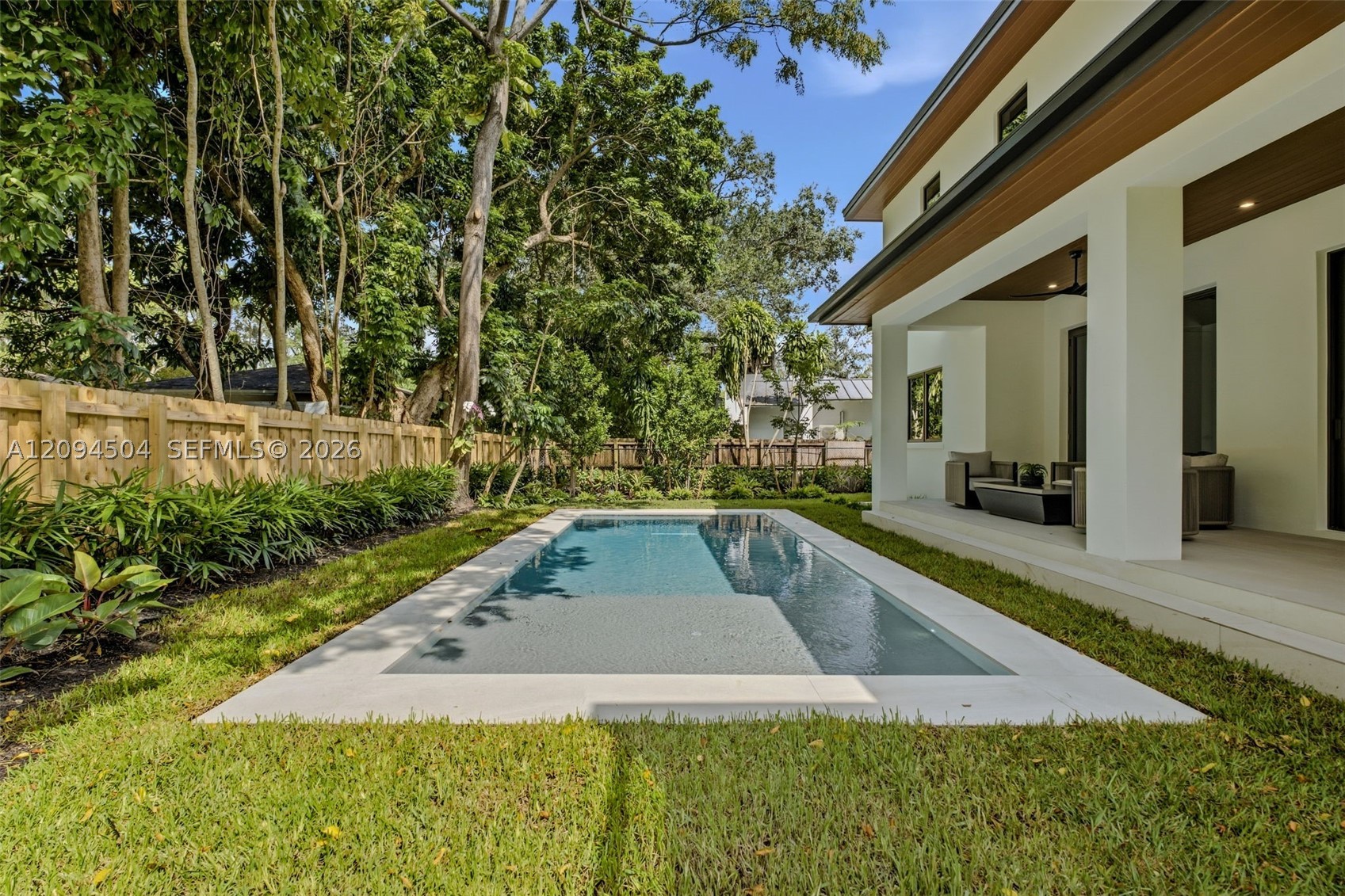 6255 SW 69th St, South Miami FL 33143