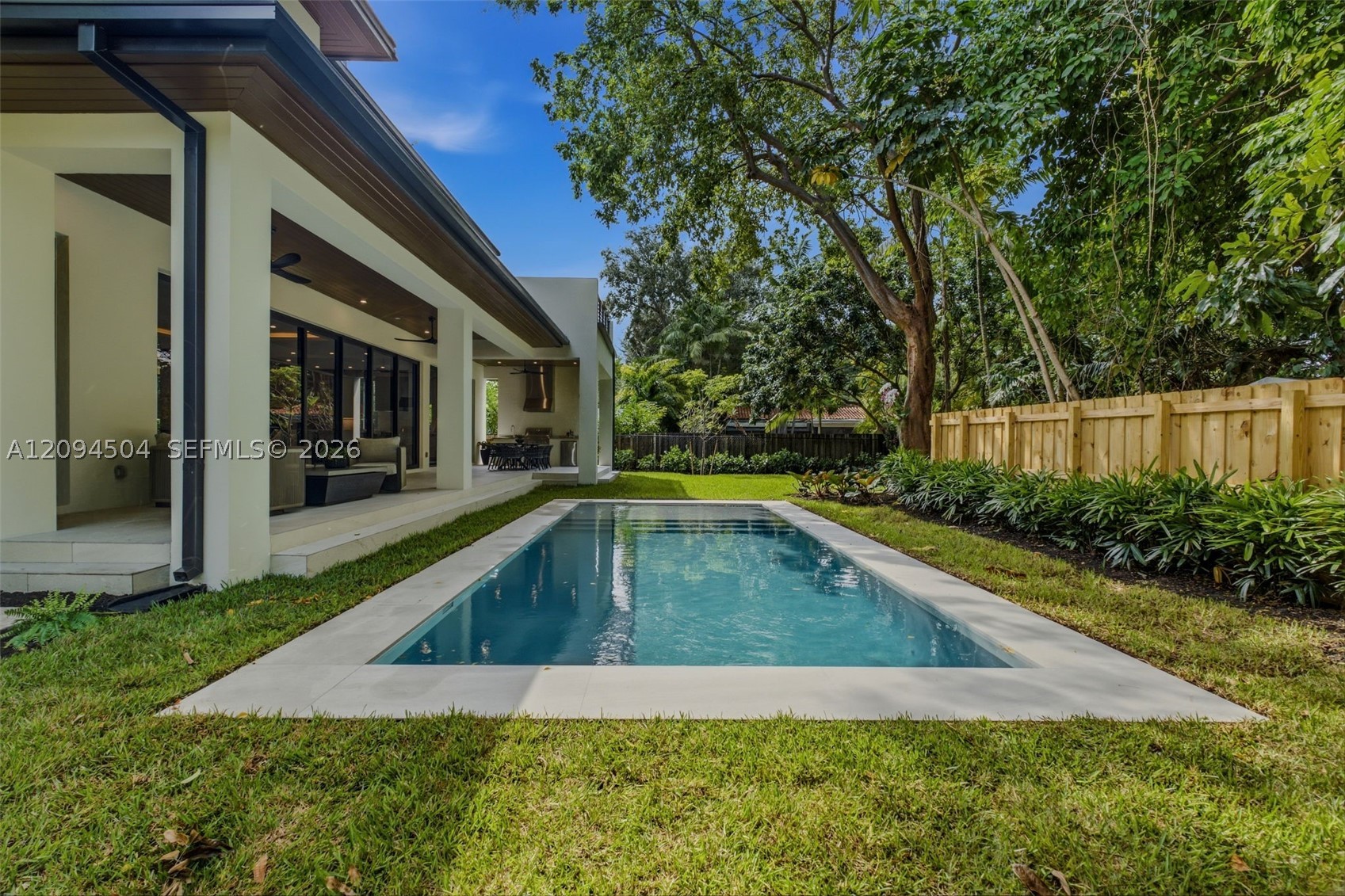 6255 SW 69th St, South Miami FL 33143