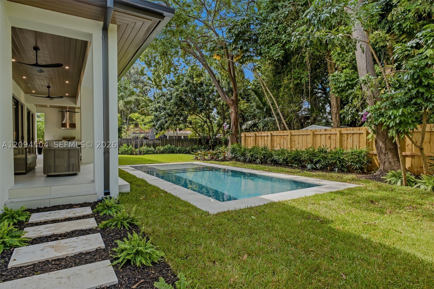 6255 SW 69th St, South Miami FL 33143