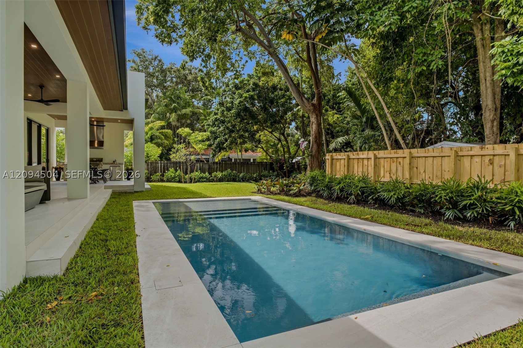 6255 SW 69th St, South Miami FL 33143